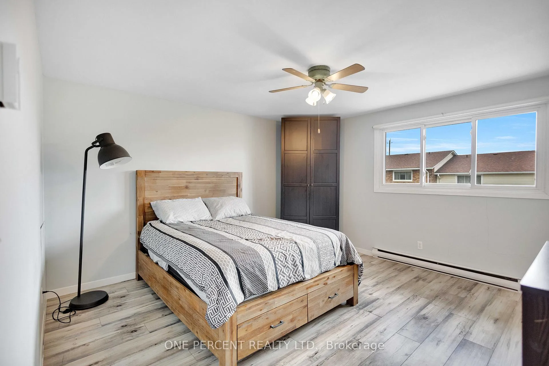 Photo 14 of 32 Montclair Crescent, Norfolk, Simcoe — HOMEH