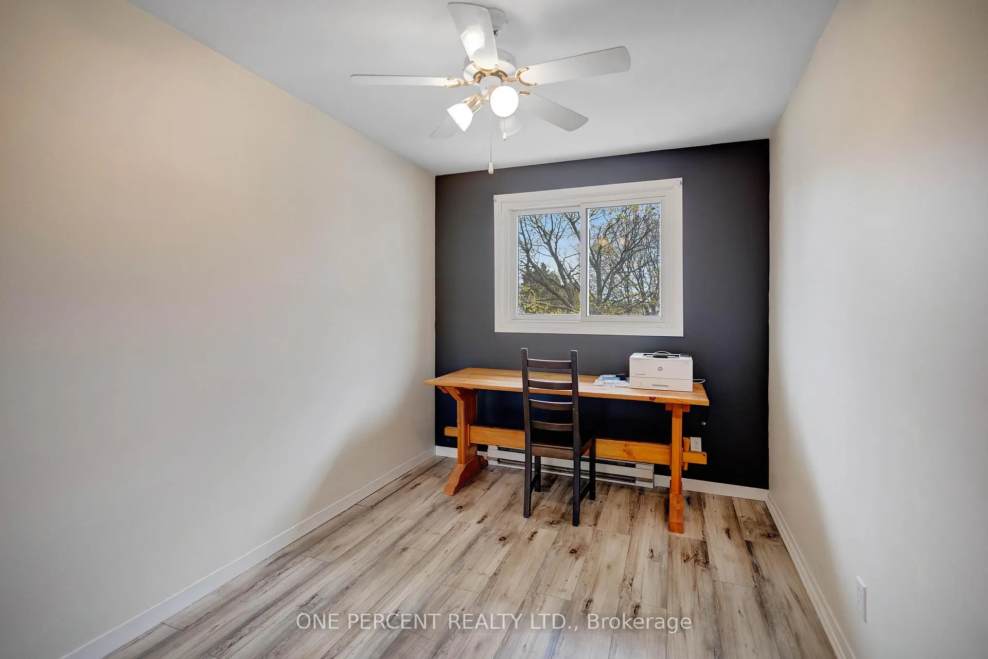 Photo 18 of 32 Montclair Crescent, Norfolk, Simcoe — HOMEH