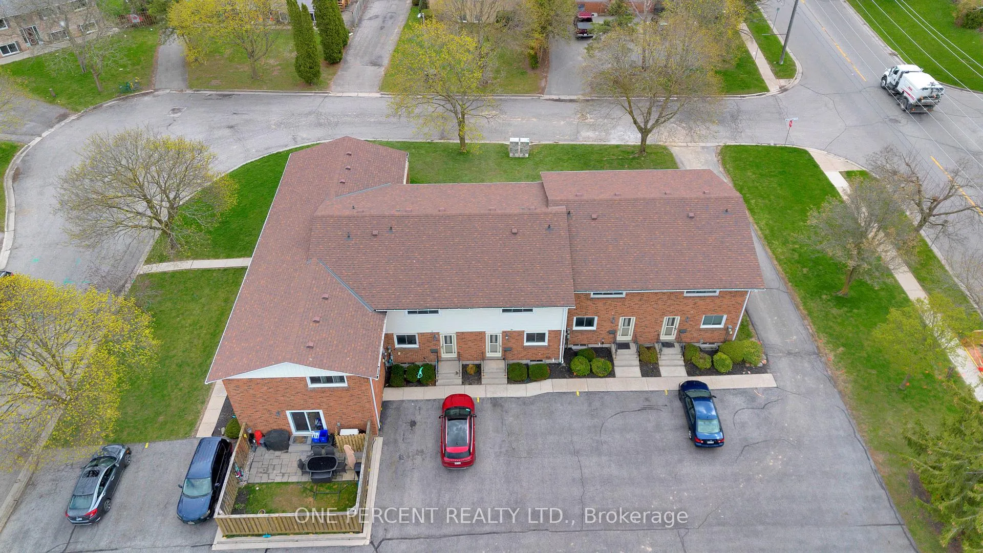 Photo 27 of 32 Montclair Crescent, Norfolk, Simcoe — HOMEH