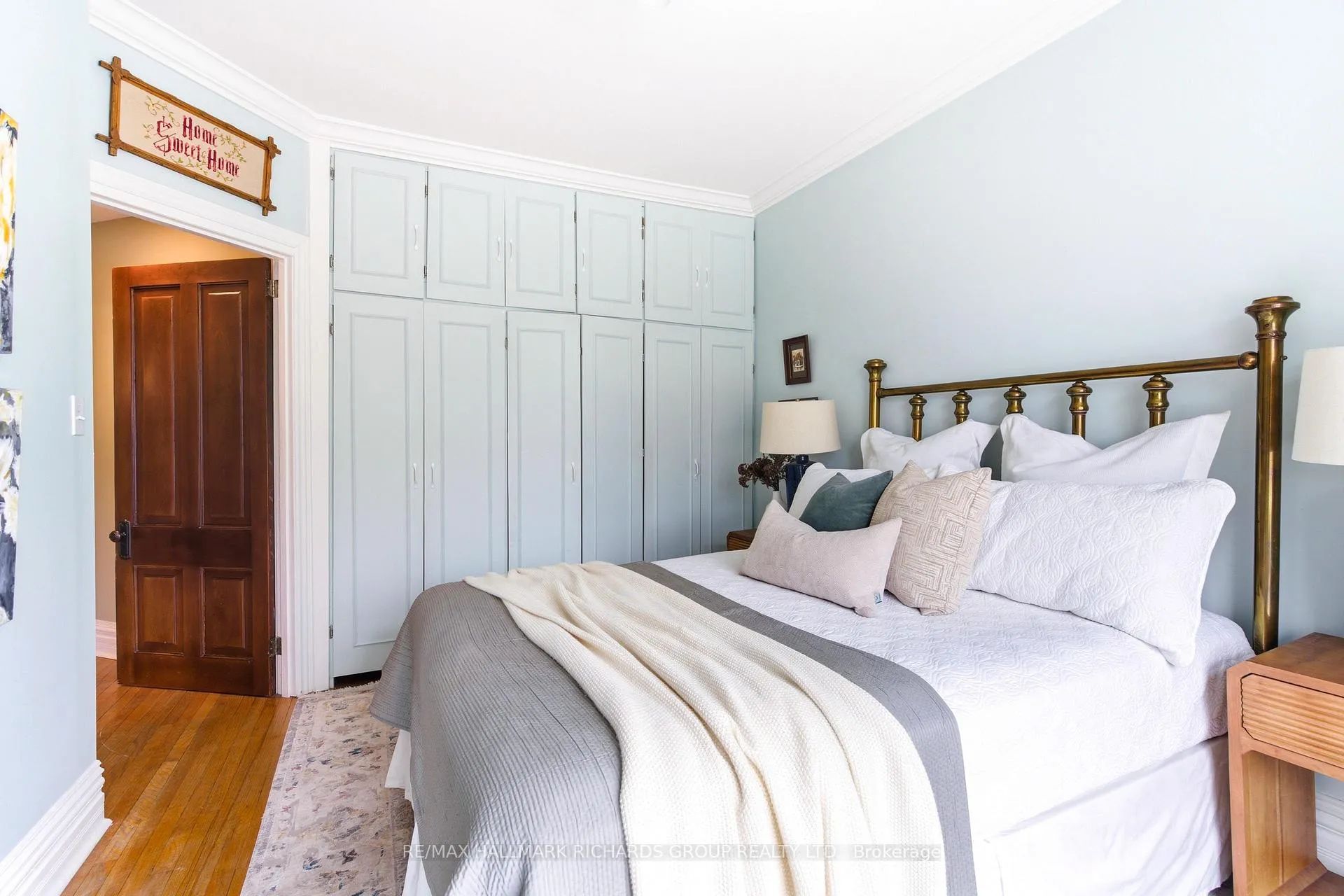 Photo 19 of 33 Swanwick Avenue, Toronto, East End-Danforth — HOMEH