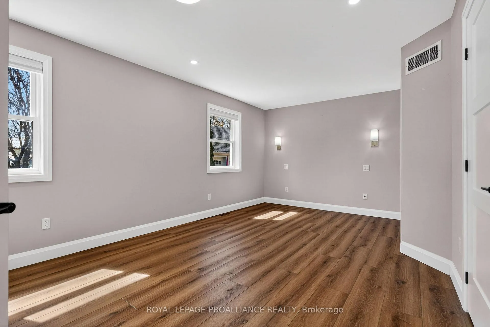 Photo 14 of 387 Mathew Street, Cobourg — HOMEH