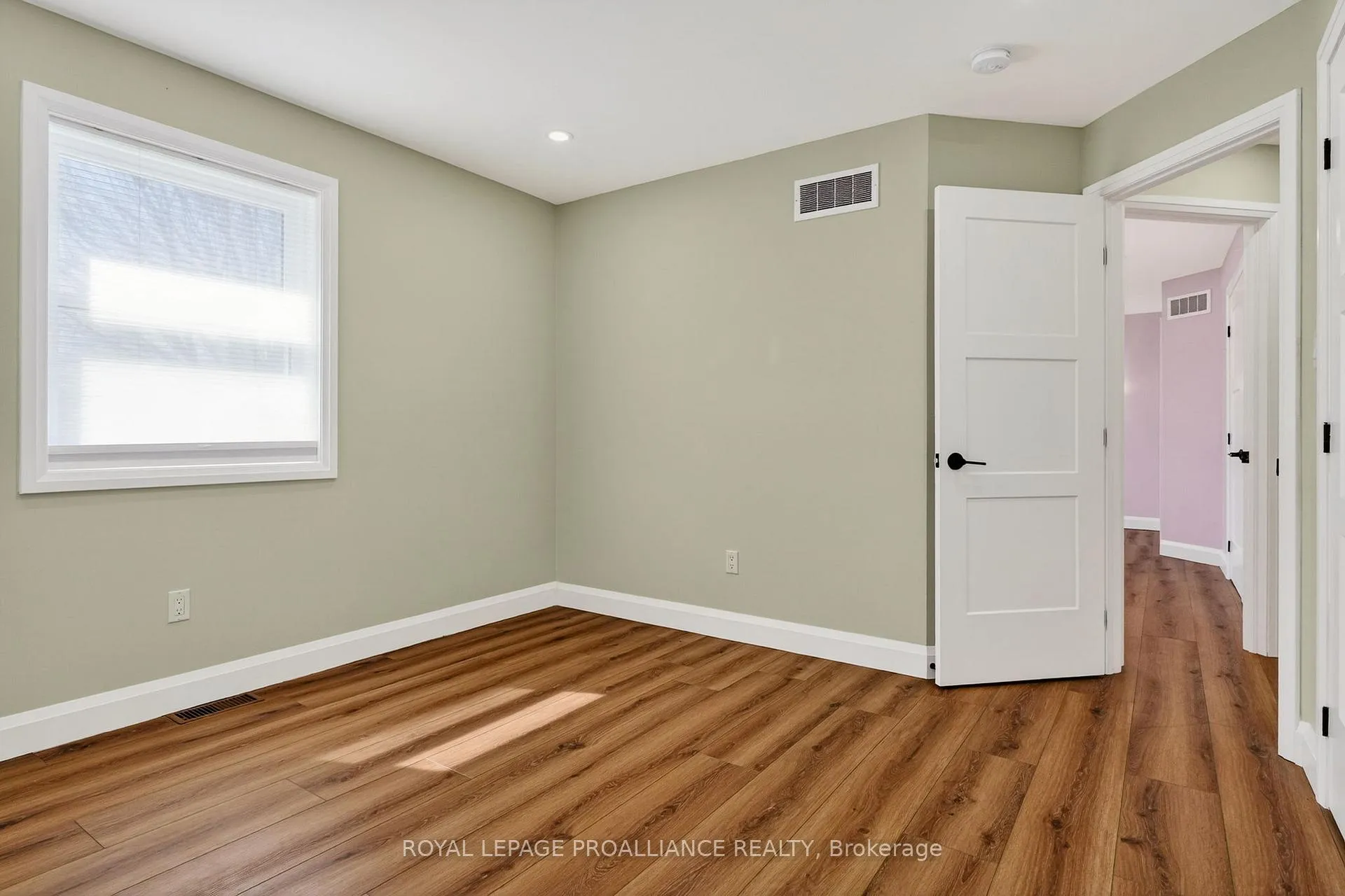 Photo 16 of 387 Mathew Street, Cobourg — HOMEH
