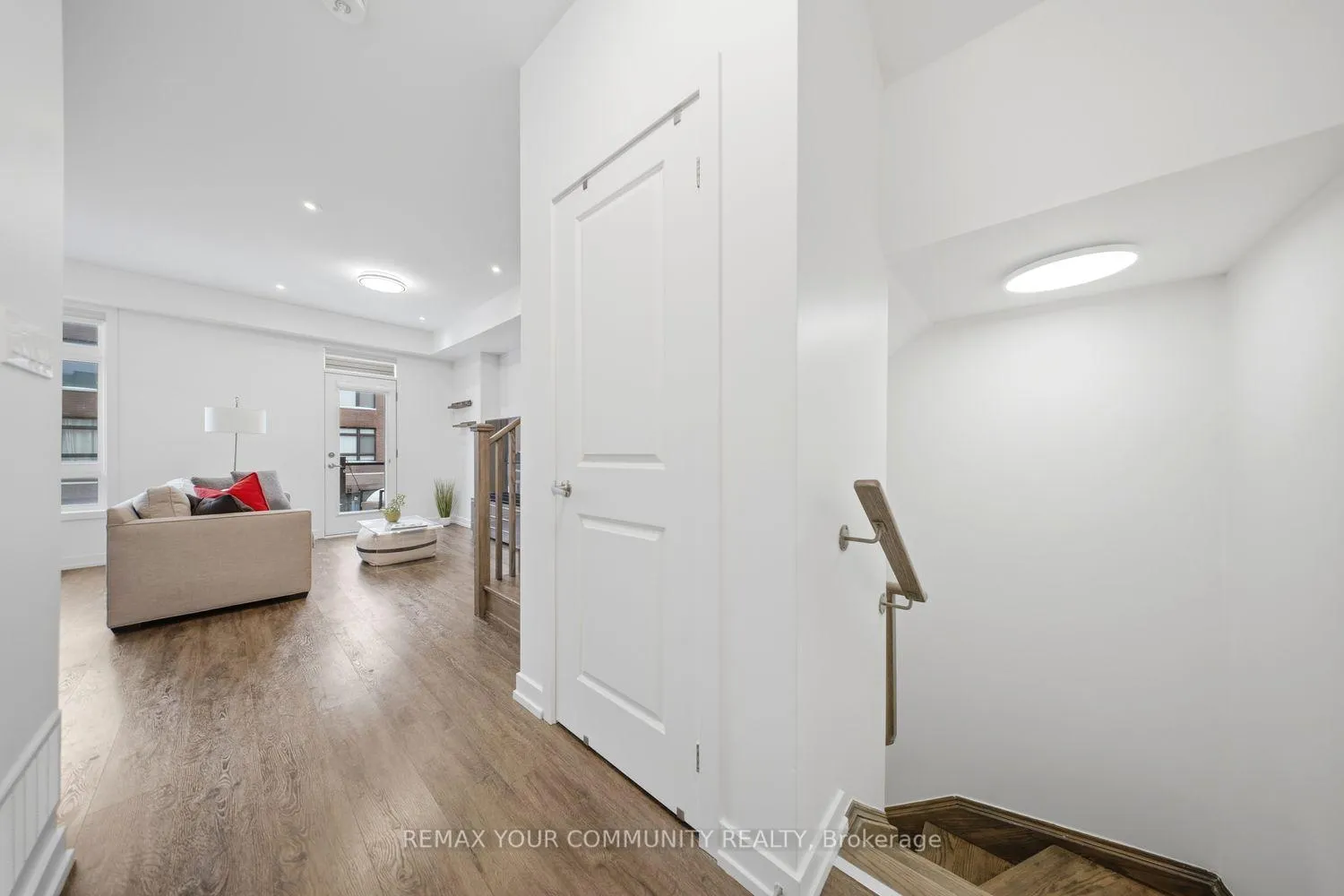 Photo 9 of 21 Hearne Street, Vaughan, Vaughan Grove — HOMEH