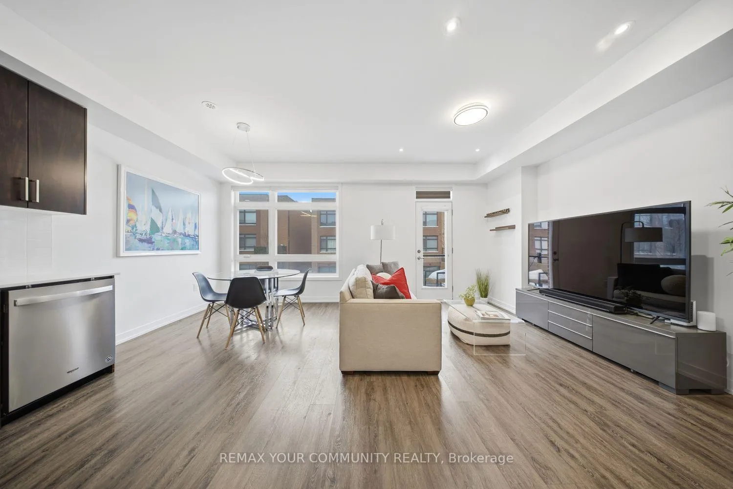 Photo 10 of 21 Hearne Street, Vaughan, Vaughan Grove — HOMEH