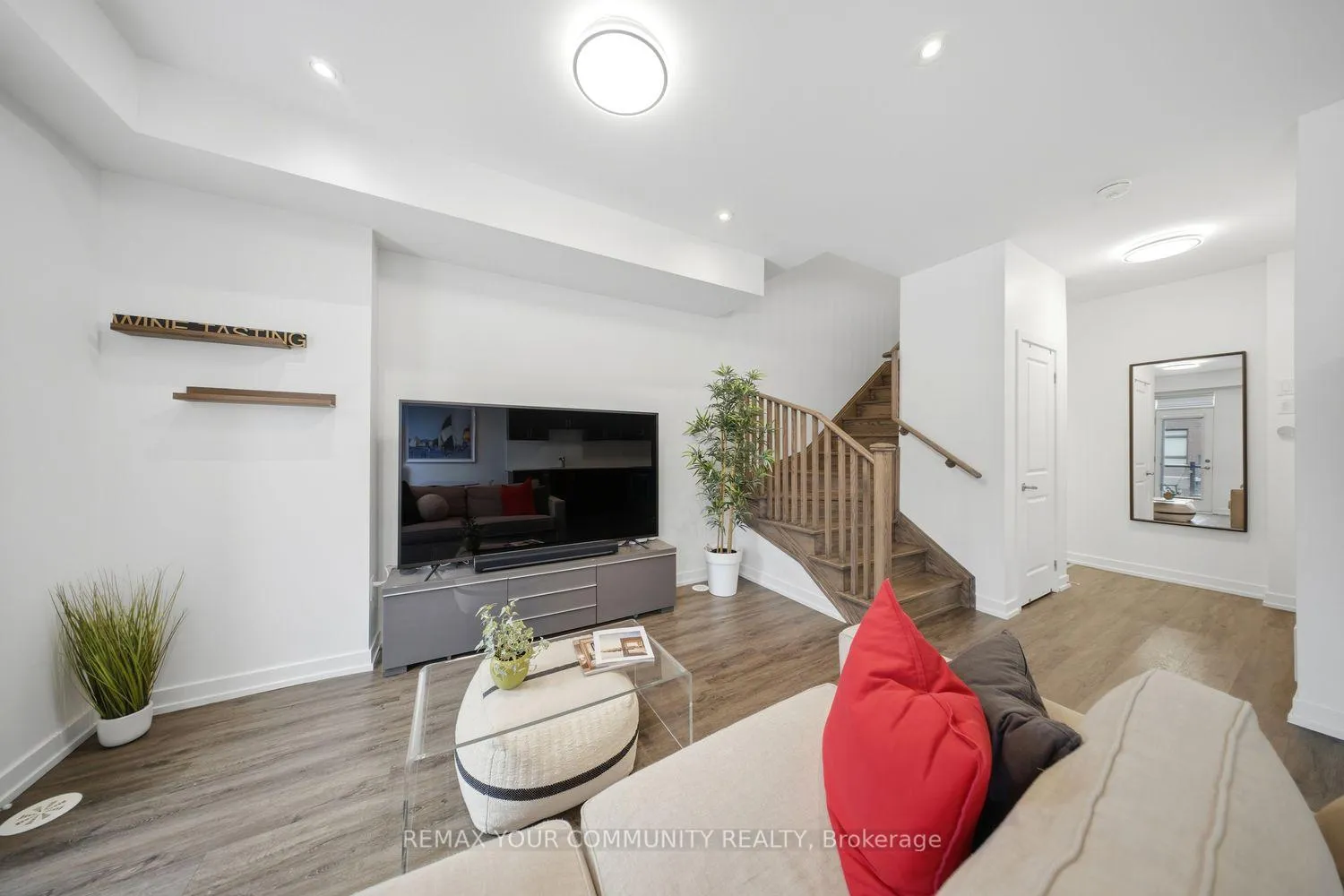 Photo 13 of 21 Hearne Street, Vaughan, Vaughan Grove — HOMEH