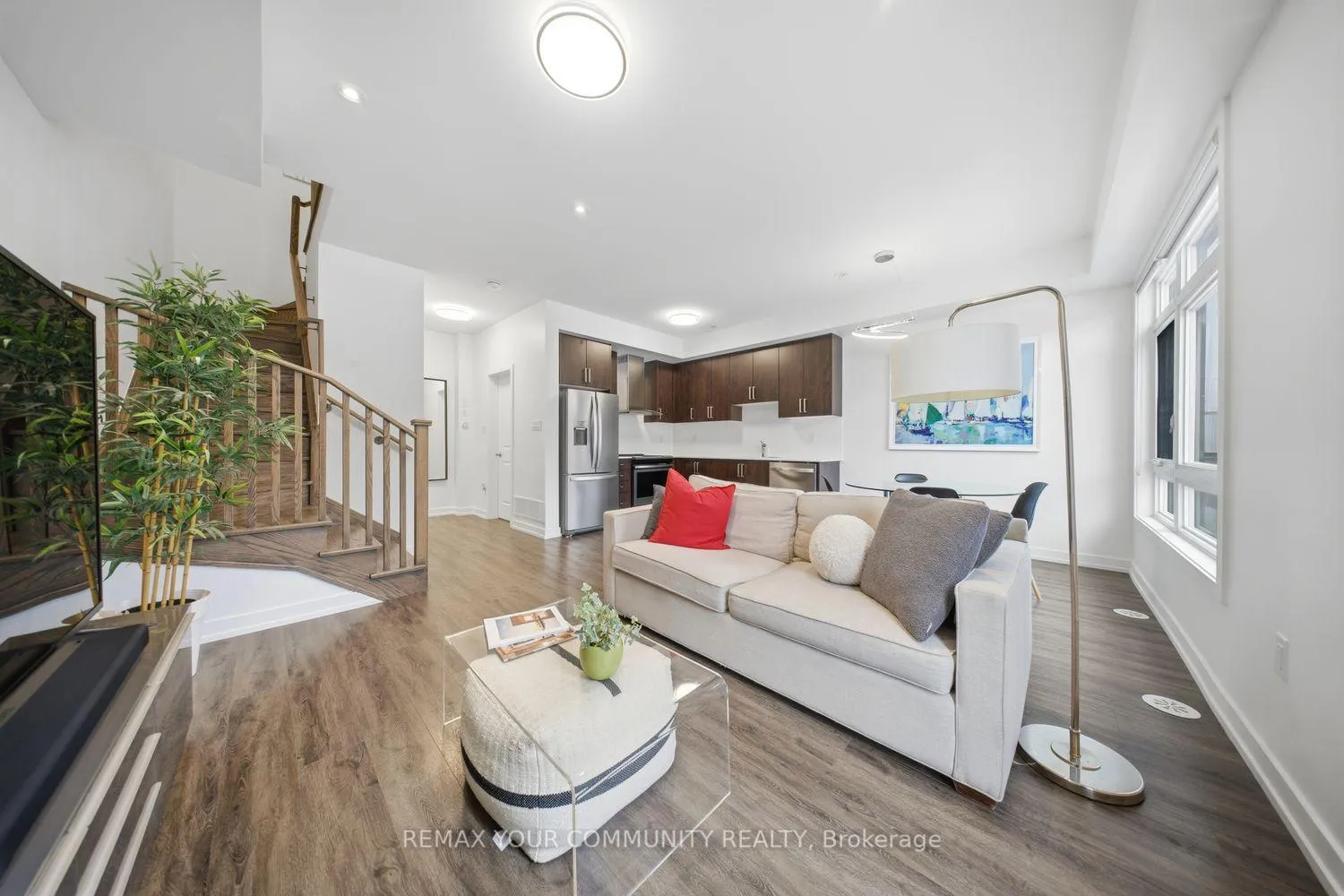 Photo 15 of 21 Hearne Street, Vaughan, Vaughan Grove — HOMEH