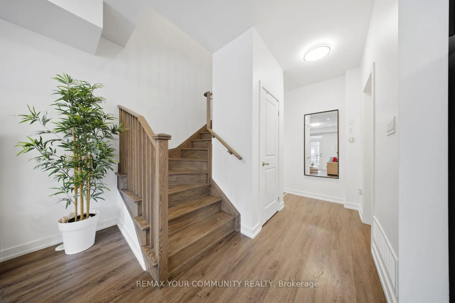 Photo 24 of 21 Hearne Street, Vaughan, Vaughan Grove — HOMEH