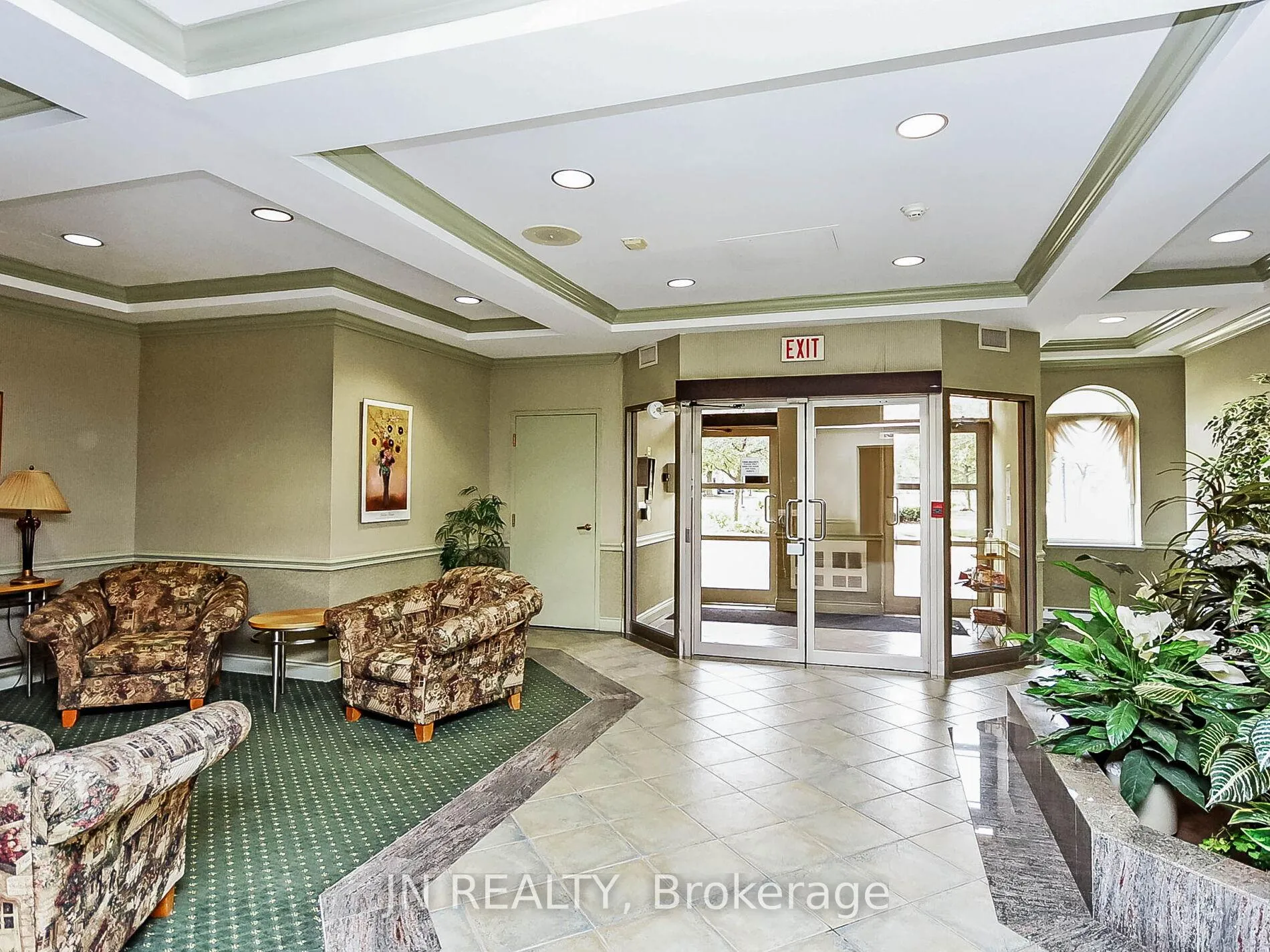 Photo 4 of Unit 109, 10 Dayspring Circle, Brampton, Goreway Drive Corridor — HOMEH