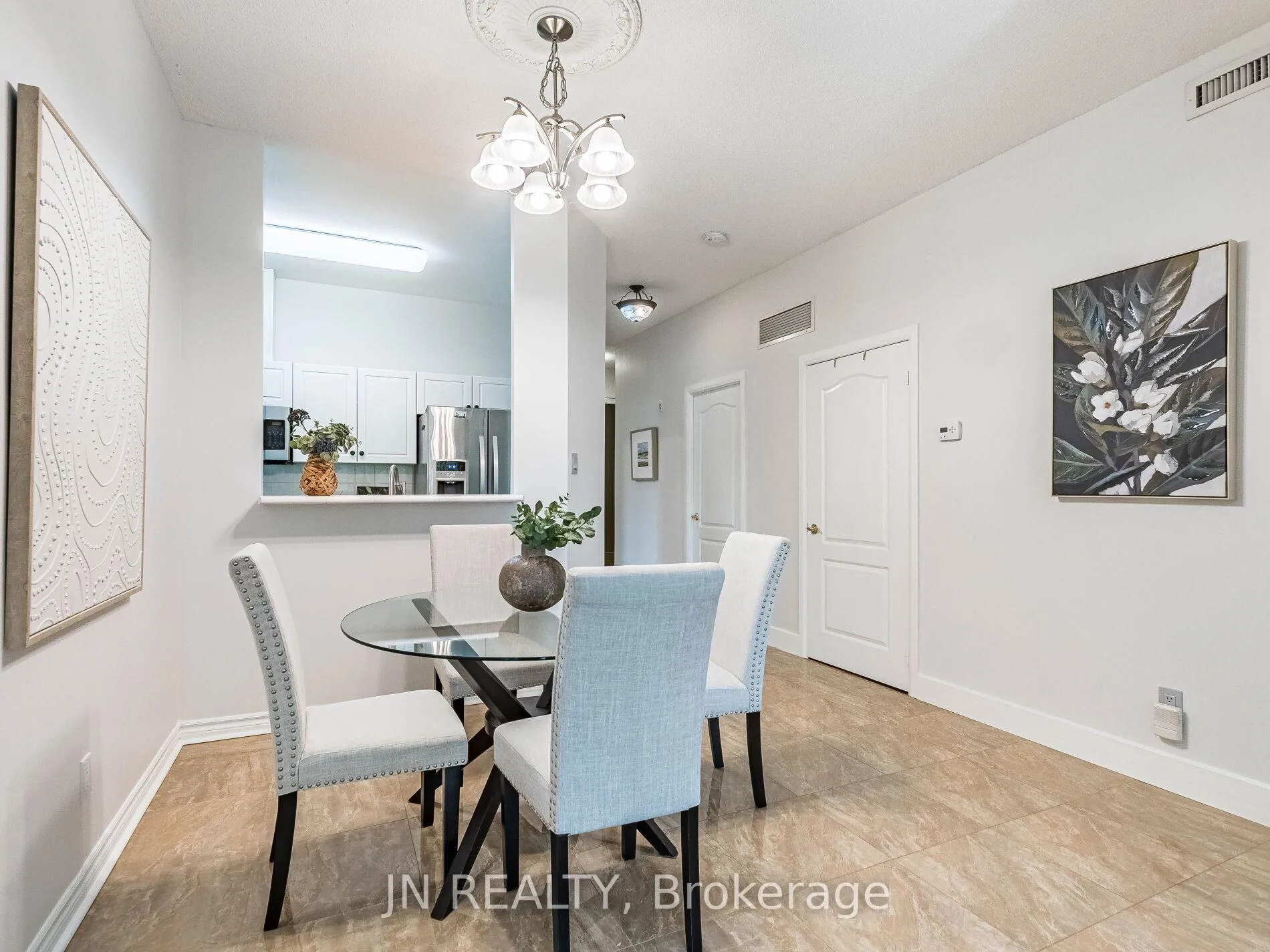 Photo 11 of Unit 109, 10 Dayspring Circle, Brampton, Goreway Drive Corridor — HOMEH