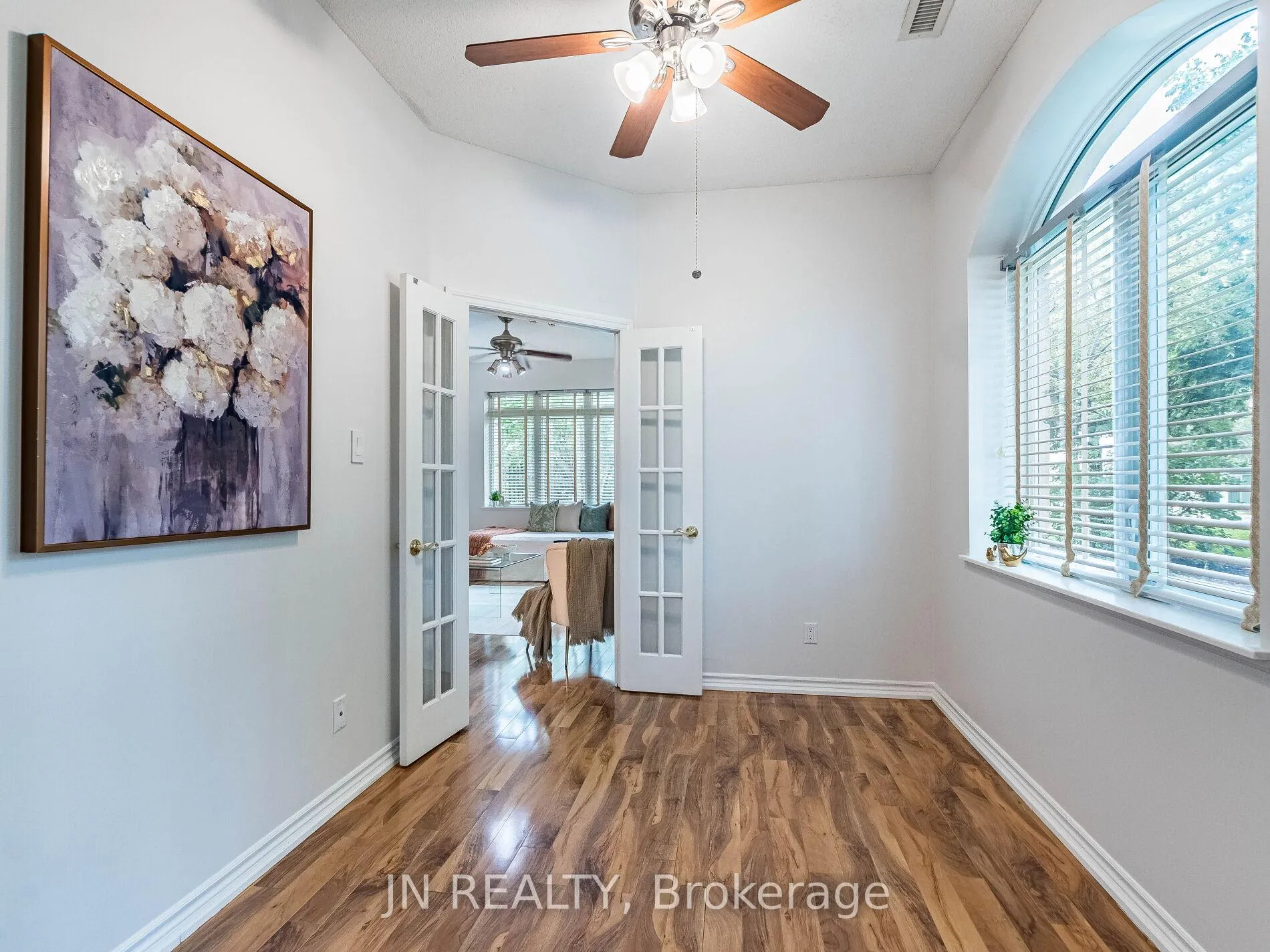 Photo 13 of Unit 109, 10 Dayspring Circle, Brampton, Goreway Drive Corridor — HOMEH