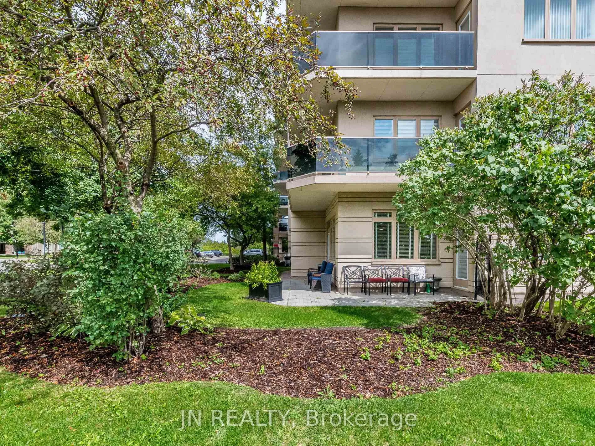 Photo 35 of Unit 109, 10 Dayspring Circle, Brampton, Goreway Drive Corridor — HOMEH