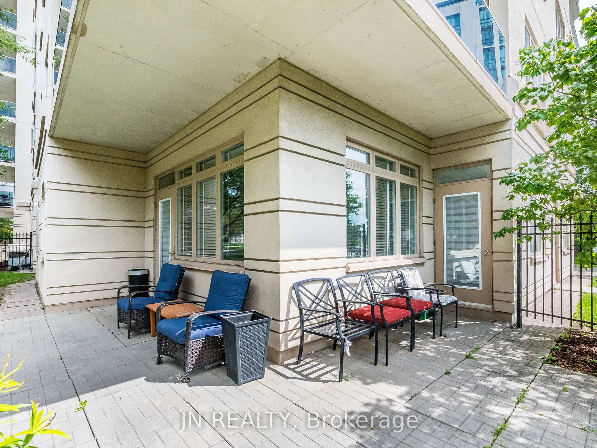 Photo 37 of Unit 109, 10 Dayspring Circle, Brampton, Goreway Drive Corridor — HOMEH
