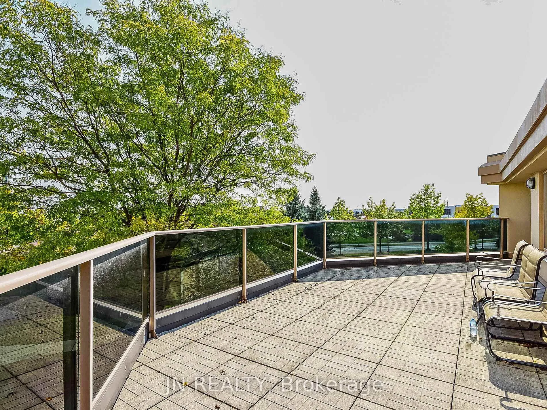 Photo 39 of Unit 109, 10 Dayspring Circle, Brampton, Goreway Drive Corridor — HOMEH
