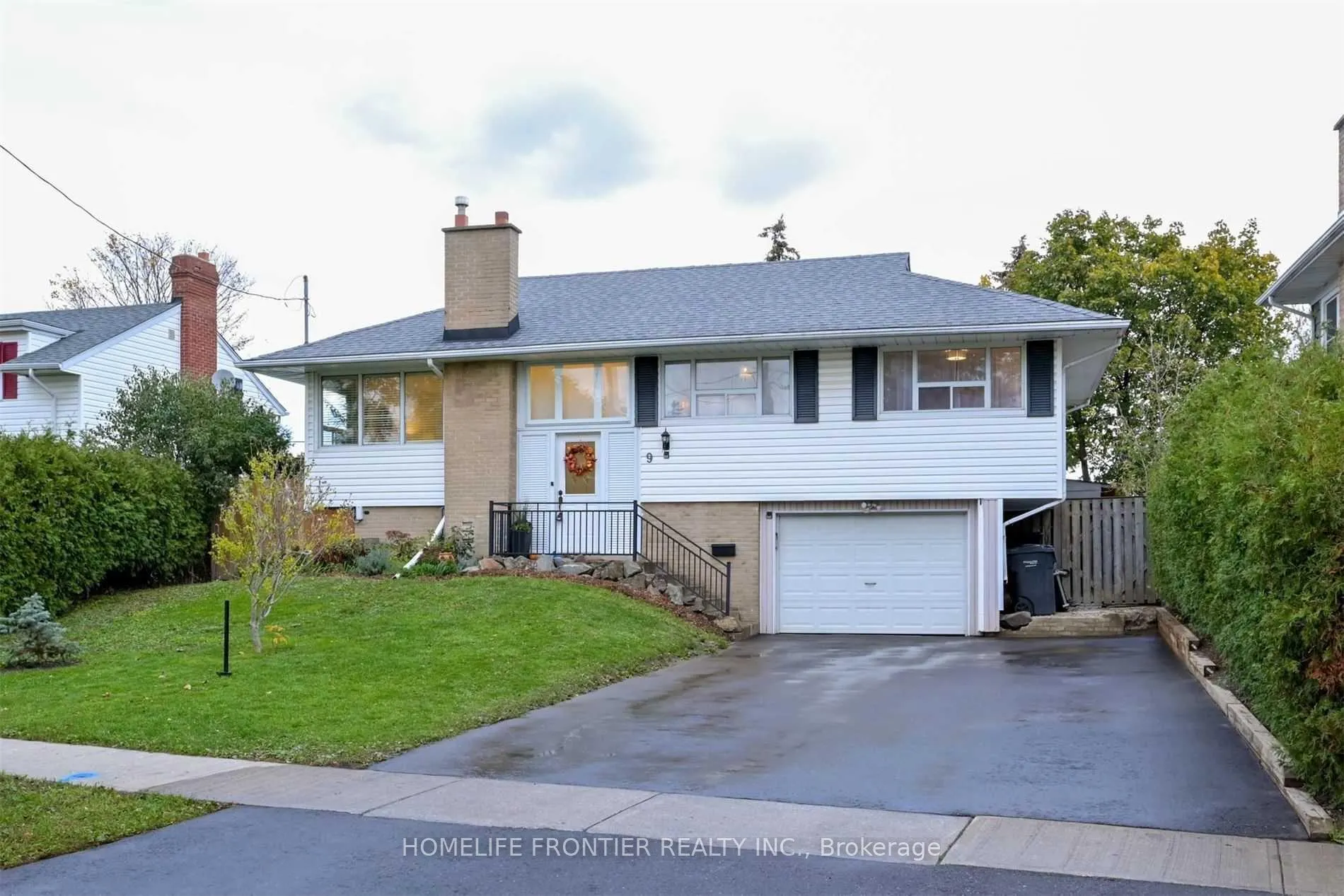 Photo 1 of 9 Avonmore Street, Brampton, Brampton East — HOMEH