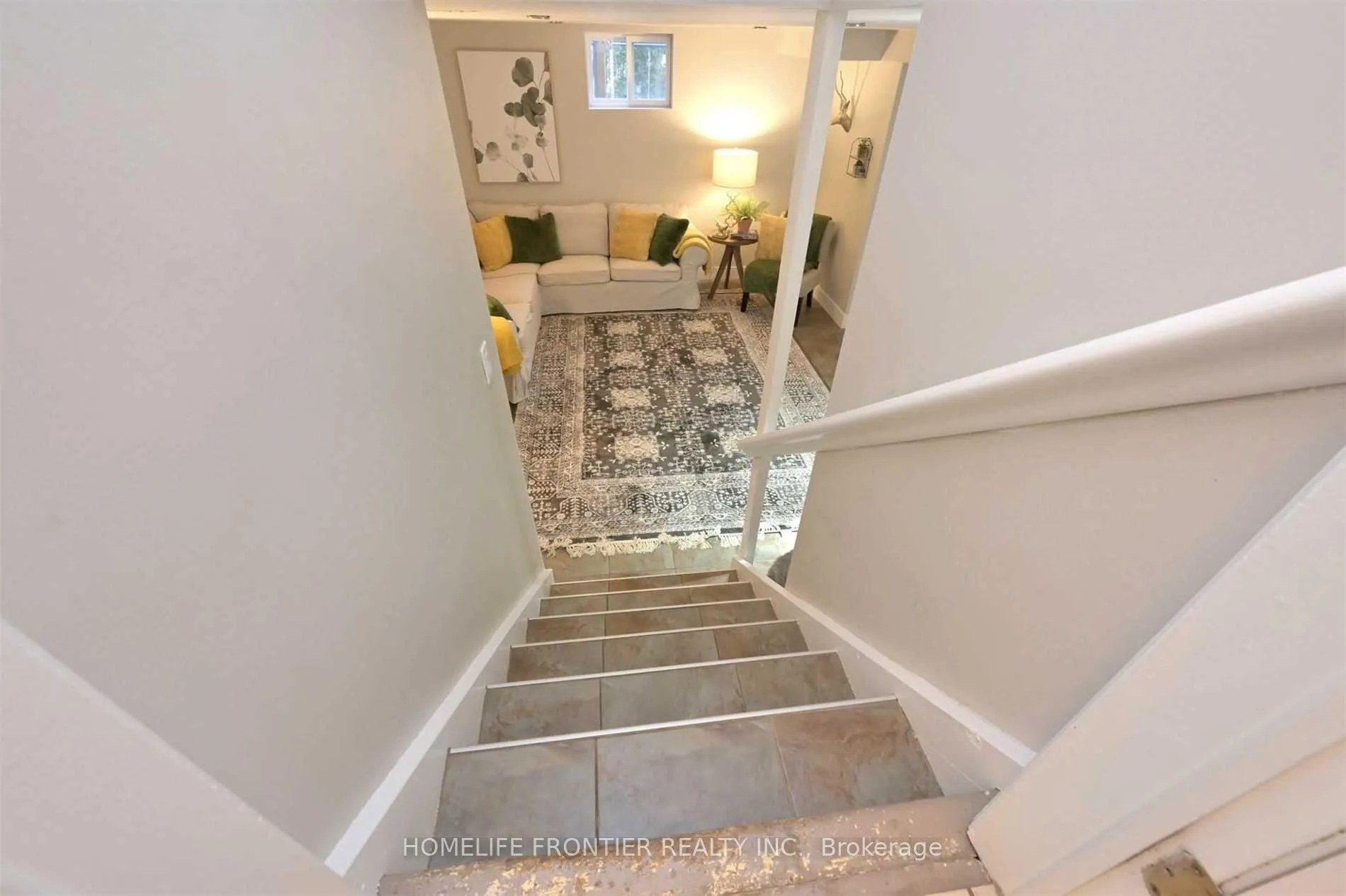 Photo 13 of 9 Avonmore Street, Brampton, Brampton East — HOMEH