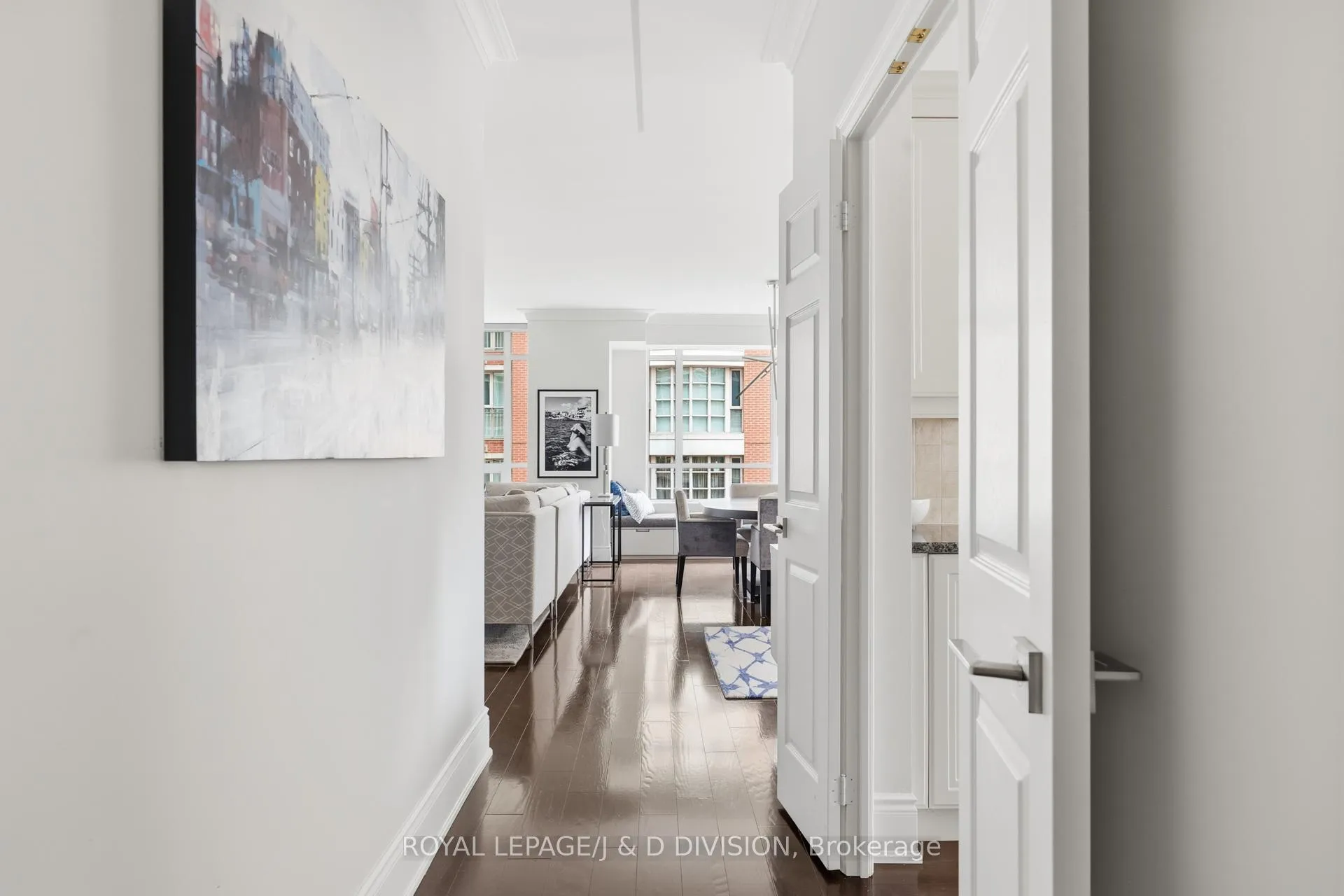 Photo 2 of Unit 401, 55 Delisle Avenue, Toronto, Yonge-St. Clair — HOMEH