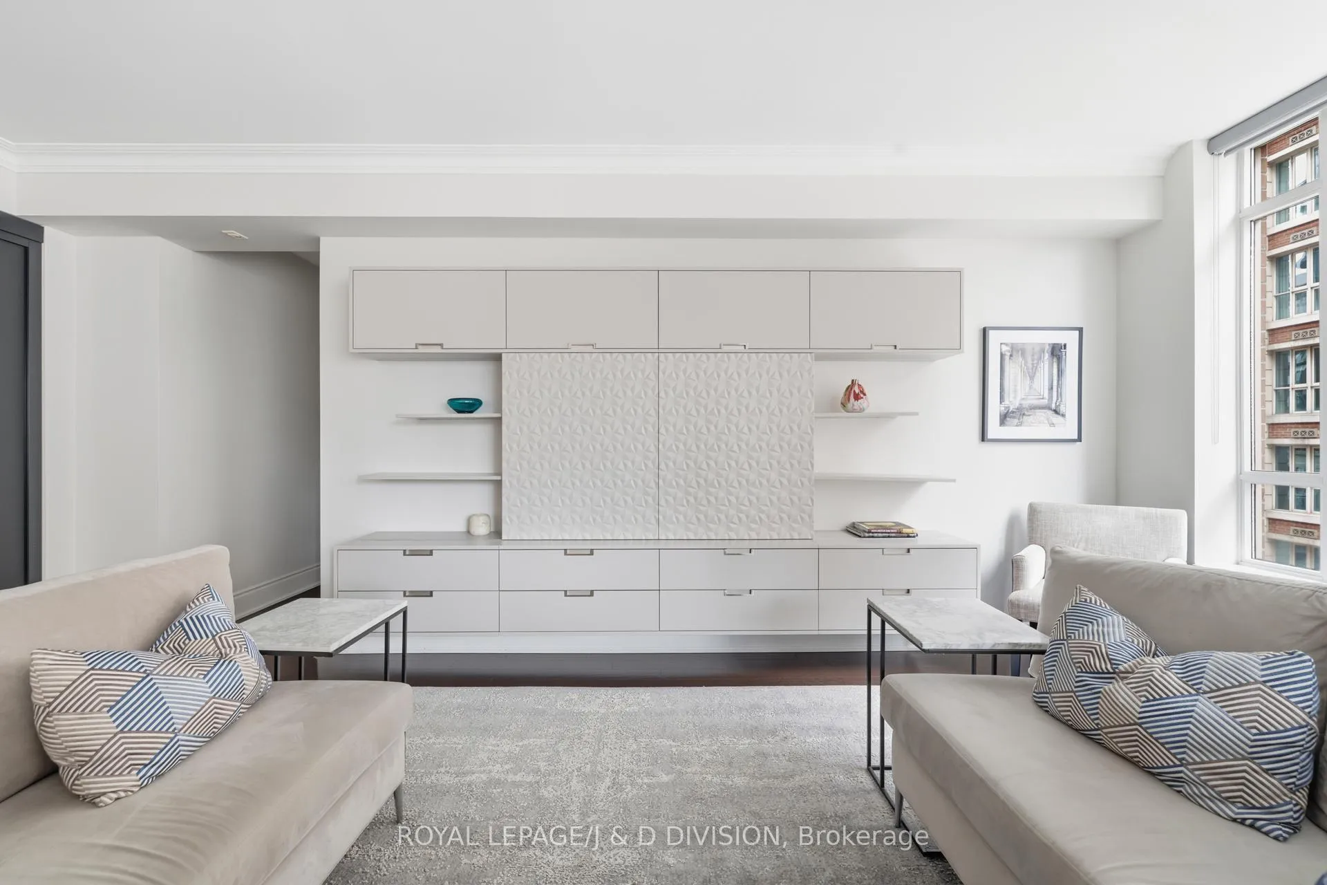 Photo 11 of Unit 401, 55 Delisle Avenue, Toronto, Yonge-St. Clair — HOMEH