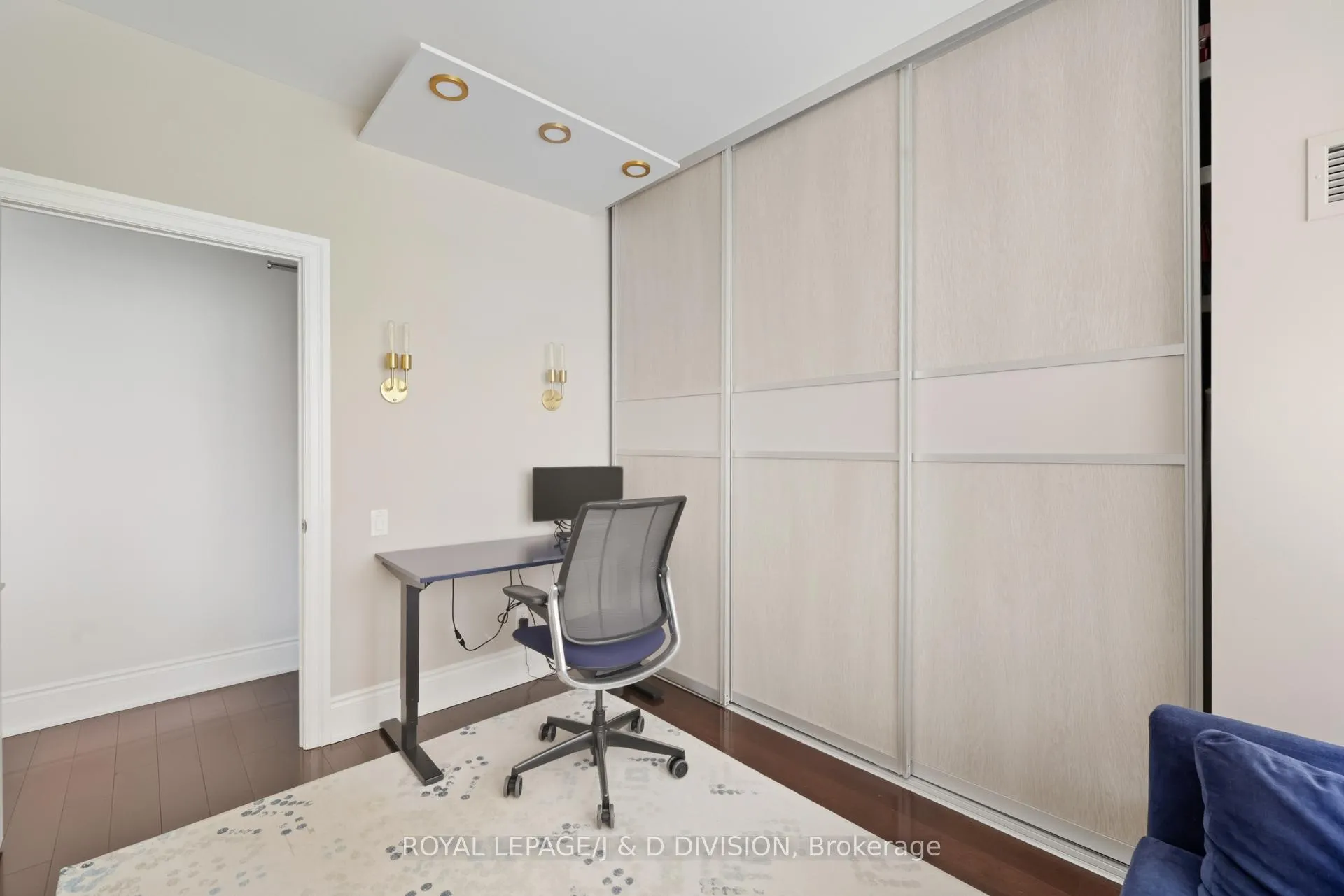 Photo 23 of Unit 401, 55 Delisle Avenue, Toronto, Yonge-St. Clair — HOMEH