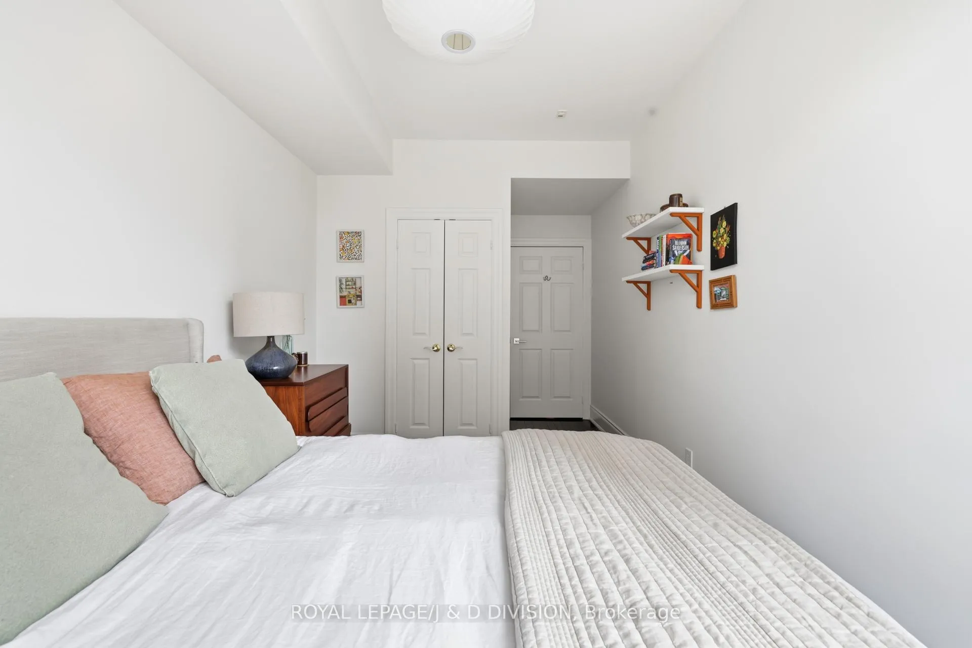 Photo 25 of Unit 401, 55 Delisle Avenue, Toronto, Yonge-St. Clair — HOMEH