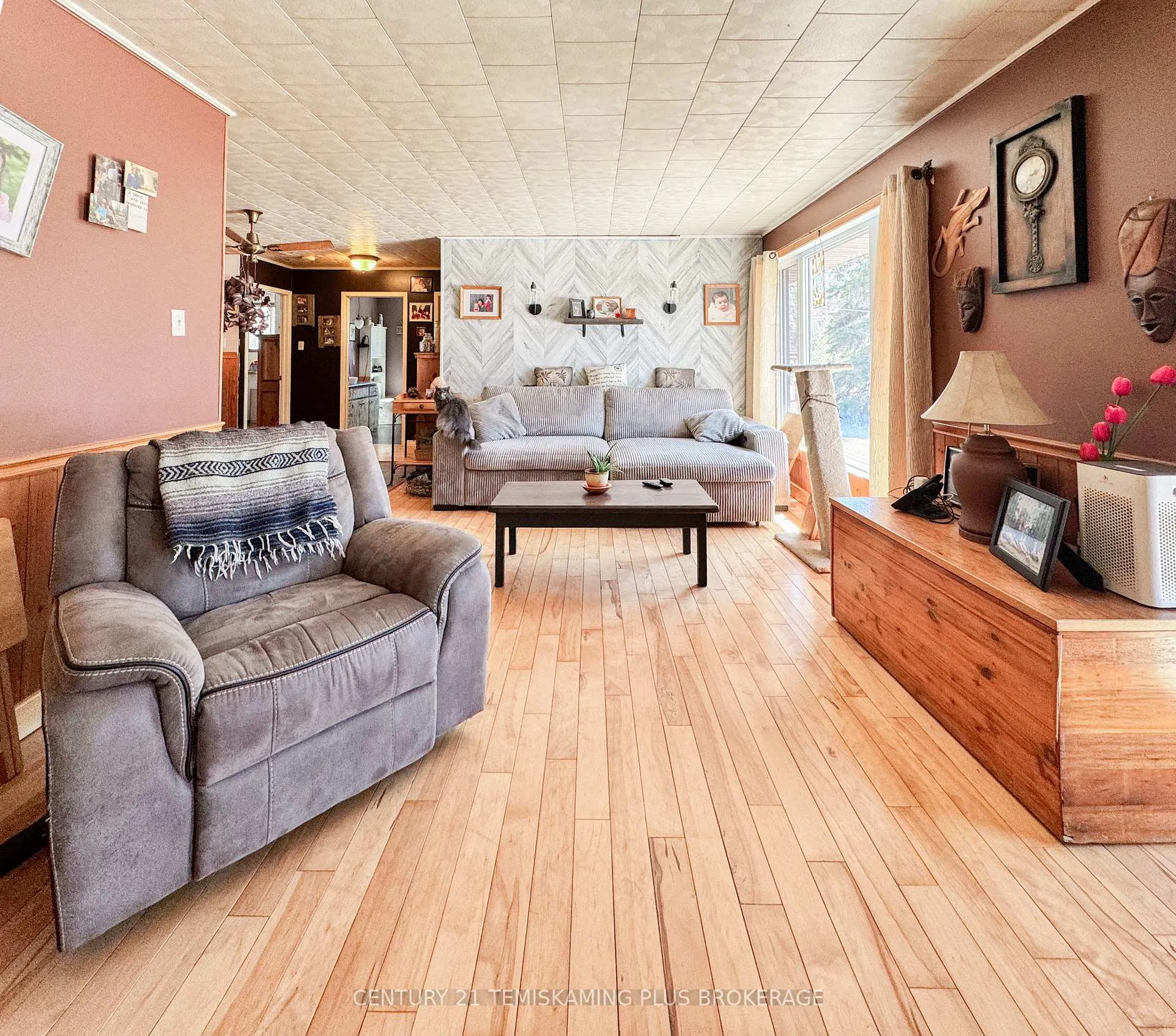 Photo 7 of 974641 567 Highway, Timiskaming, TIM - Outside - Rural — HOMEH