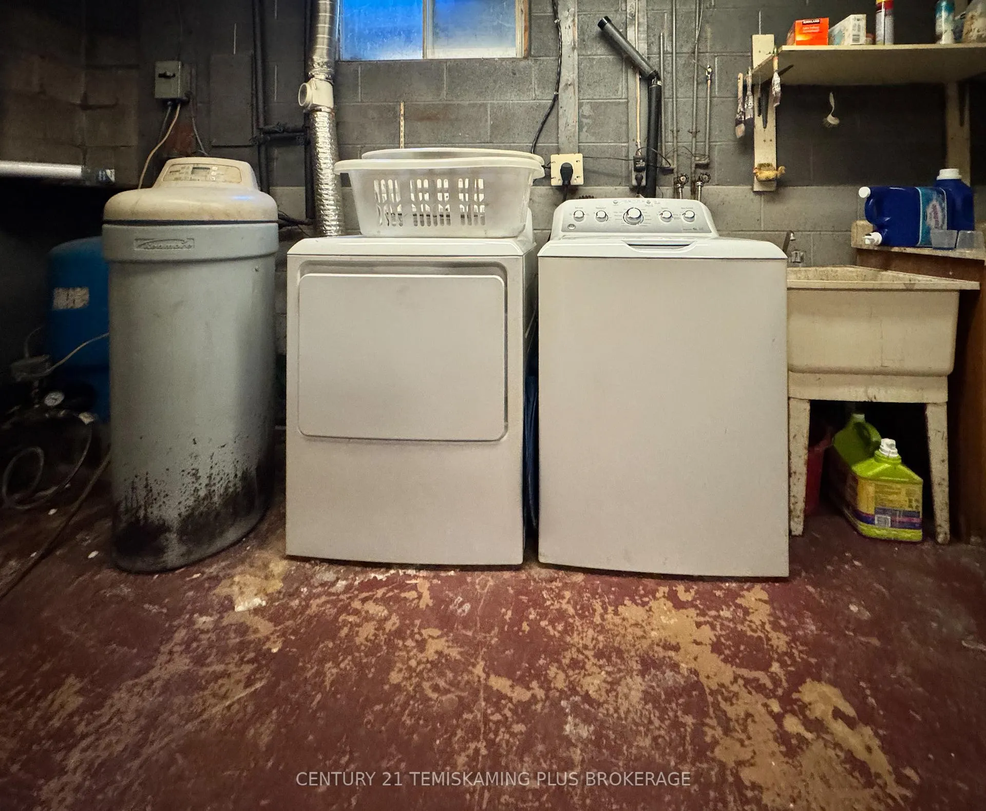 Photo 32 of 974641 567 Highway, Timiskaming, TIM - Outside - Rural — HOMEH