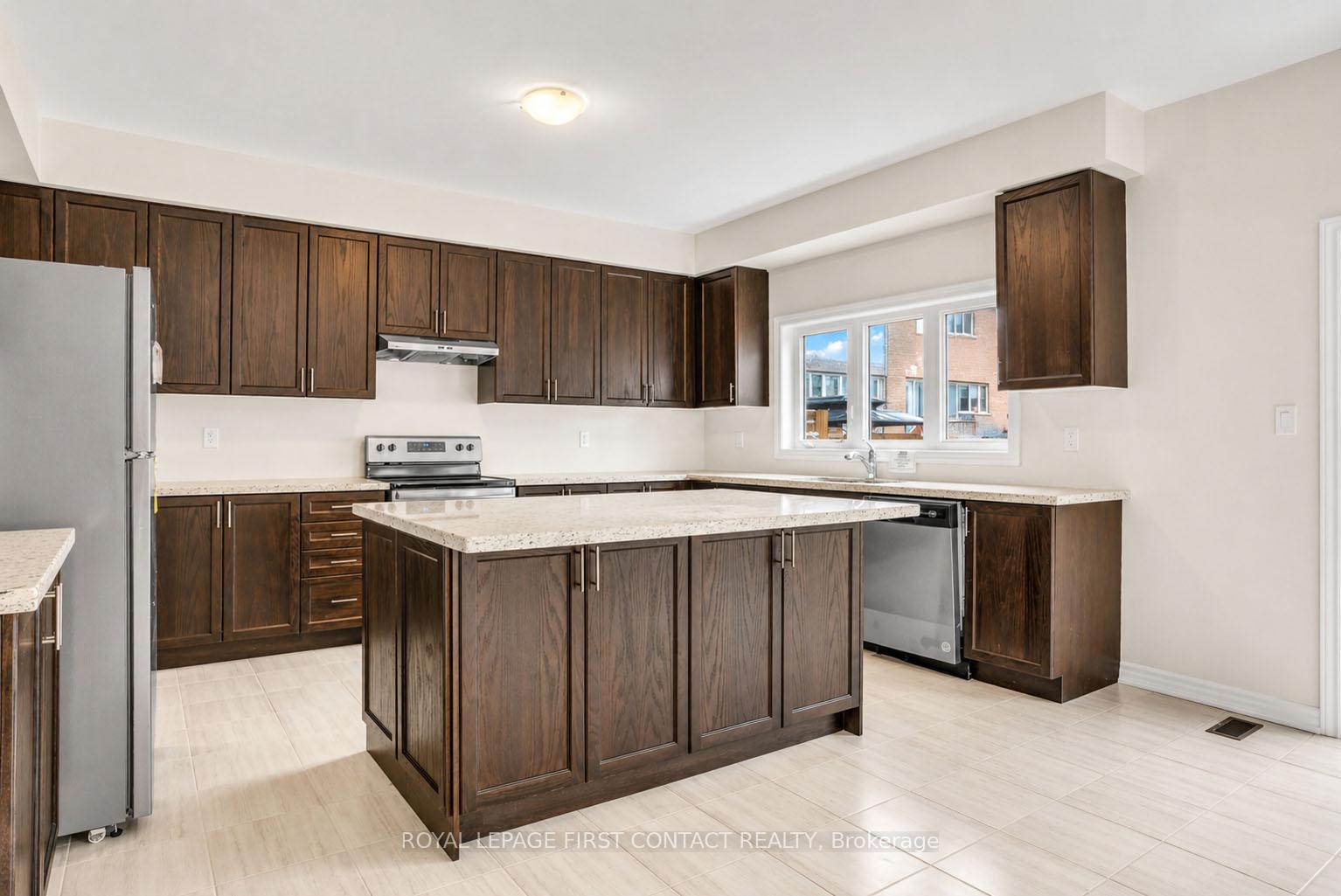 Photo 17 of 1080 Wickham Road, Innisfil, Rural Innisfil — HOMEH