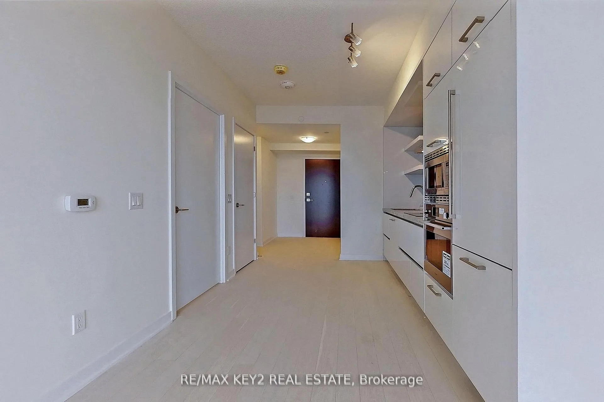 Photo 7 of Unit 4510, 2221 Yonge Street, Toronto, Mount Pleasant West — HOMEH