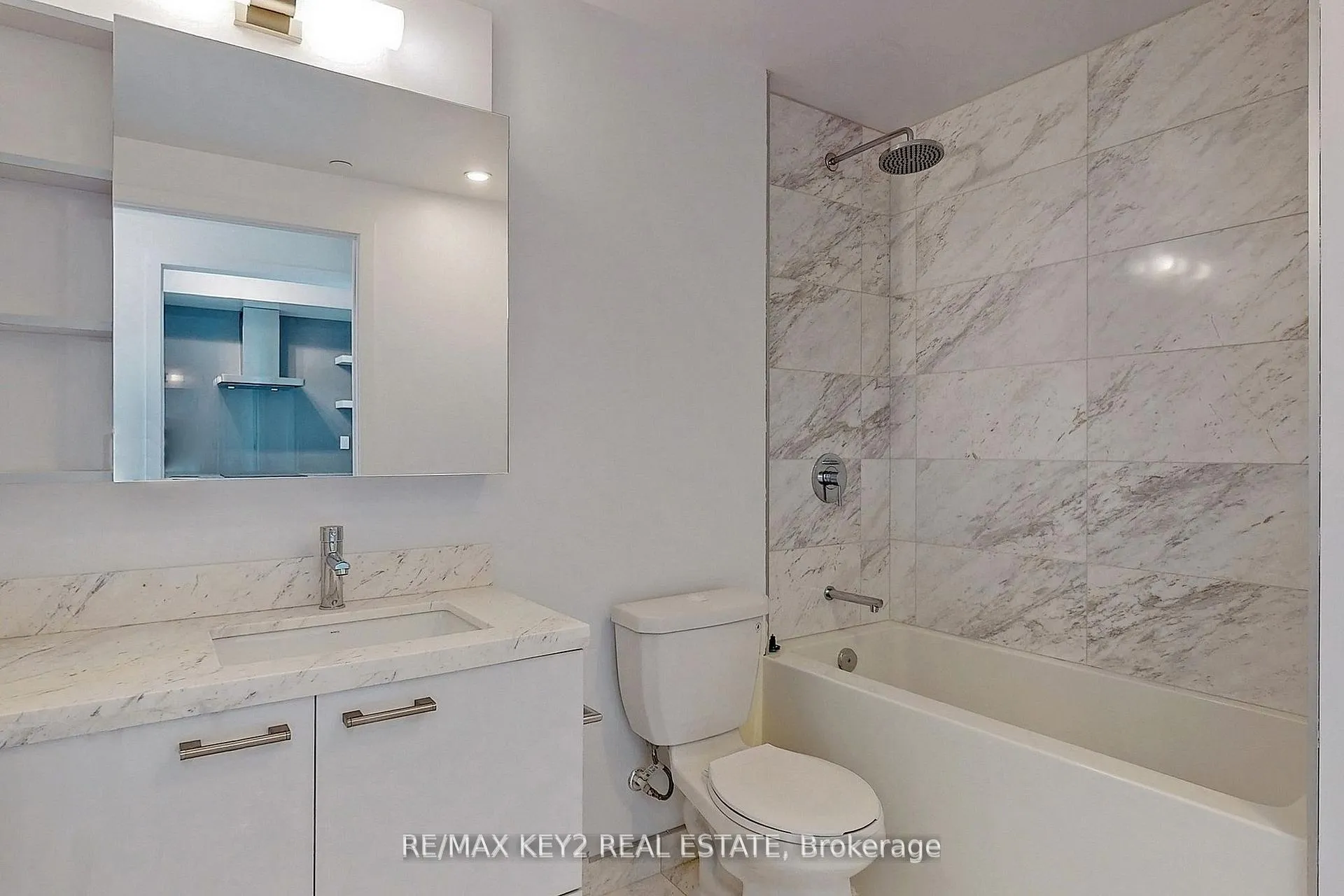 Photo 13 of Unit 4510, 2221 Yonge Street, Toronto, Mount Pleasant West — HOMEH