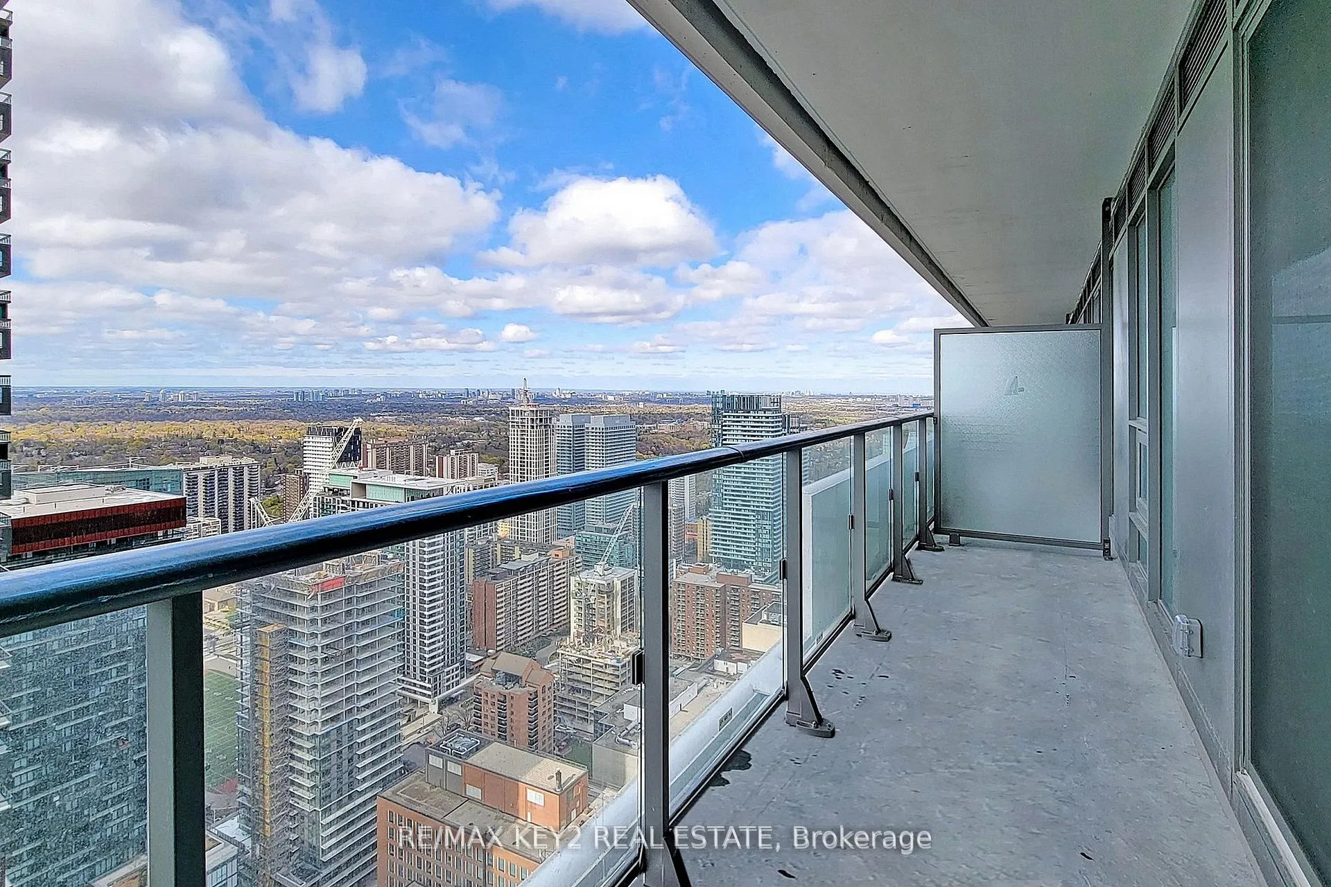 Photo 20 of Unit 4510, 2221 Yonge Street, Toronto, Mount Pleasant West — HOMEH