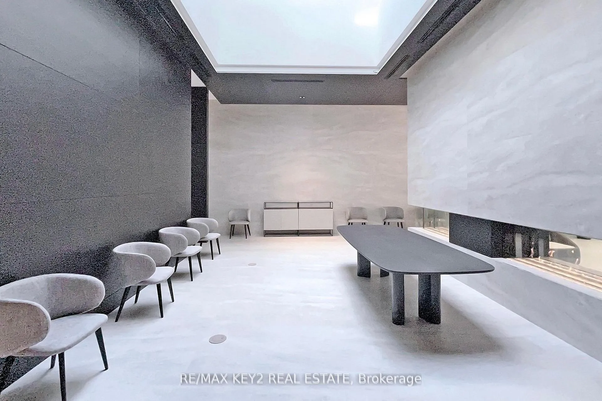 Photo 22 of Unit 4510, 2221 Yonge Street, Toronto, Mount Pleasant West — HOMEH