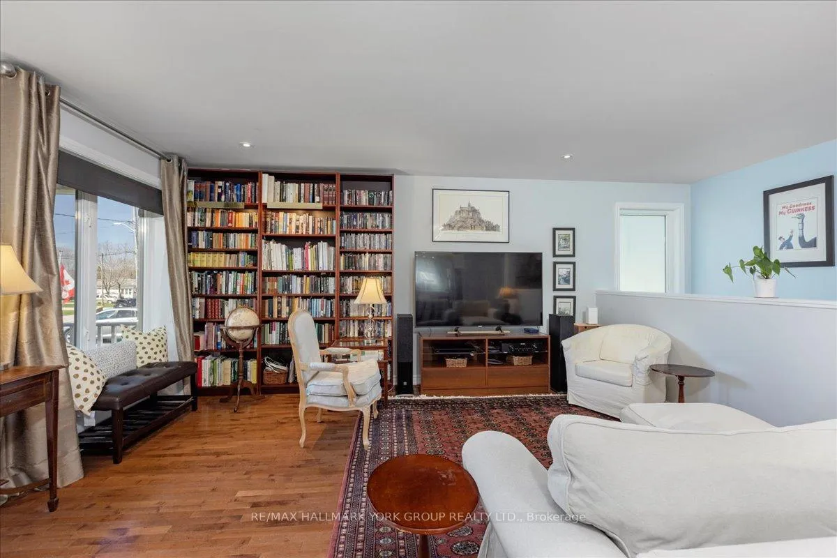 Photo 12 of 805 Poplar Avenue, Georgina, Historic Lakeshore Communities — HOMEH