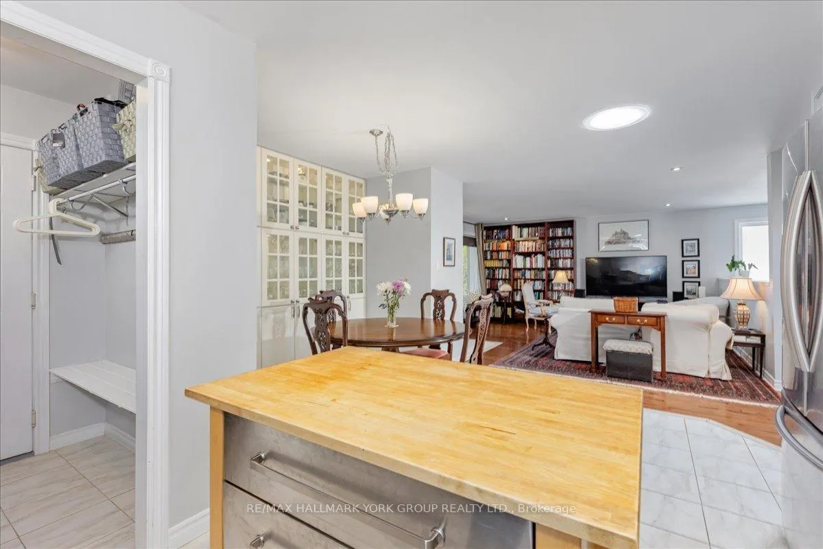 Photo 16 of 805 Poplar Avenue, Georgina, Historic Lakeshore Communities — HOMEH