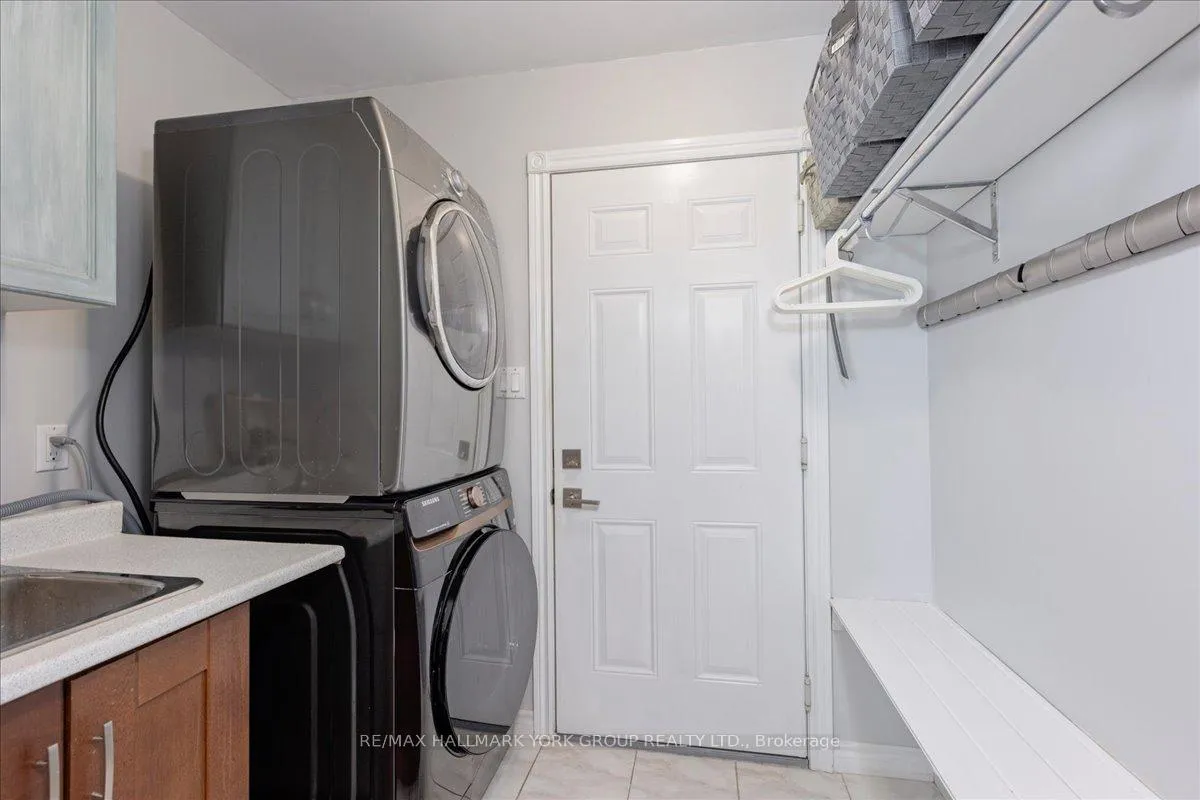 Photo 17 of 805 Poplar Avenue, Georgina, Historic Lakeshore Communities — HOMEH