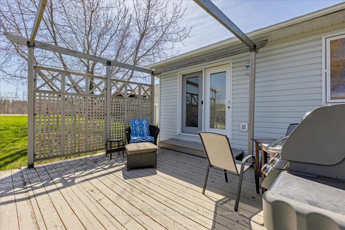 Photo 33 of 805 Poplar Avenue, Georgina, Historic Lakeshore Communities — HOMEH