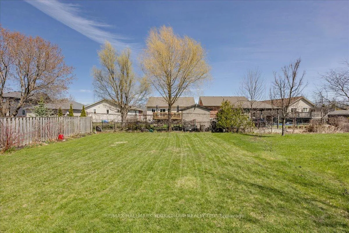 Photo 34 of 805 Poplar Avenue, Georgina, Historic Lakeshore Communities — HOMEH