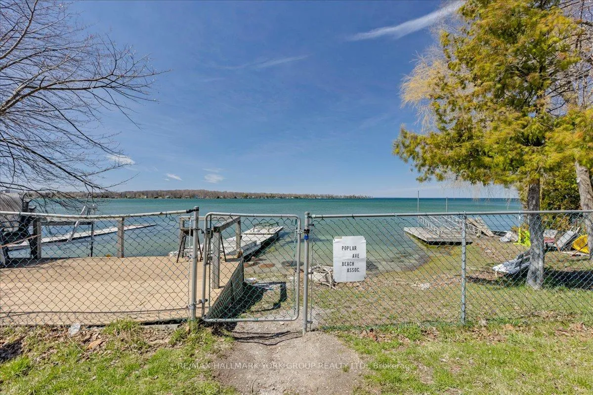 Photo 37 of 805 Poplar Avenue, Georgina, Historic Lakeshore Communities — HOMEH