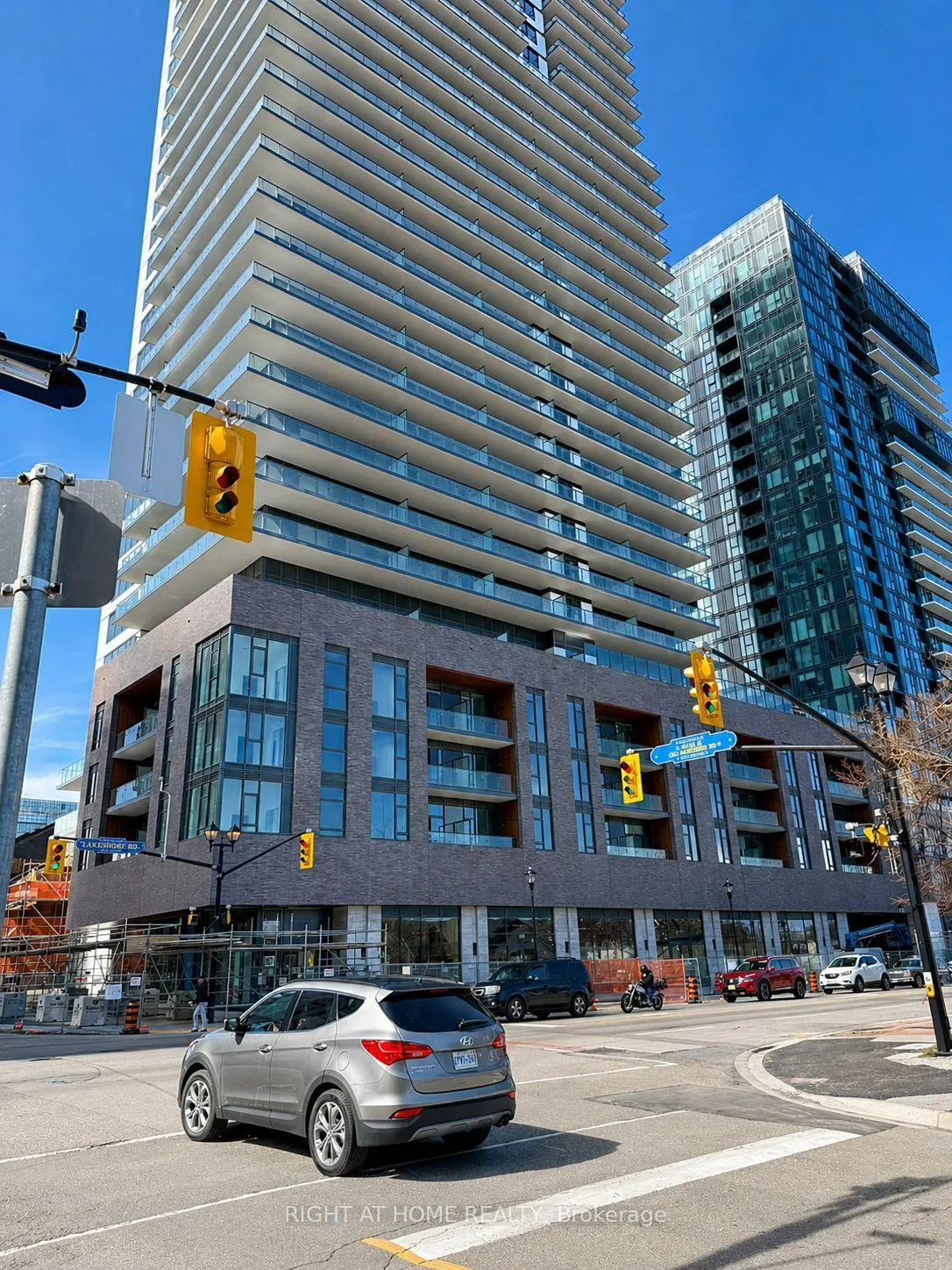 Photo 1 of Unit 1209, 2075 Lakeshore Road, Burlington, Brant — HOMEH