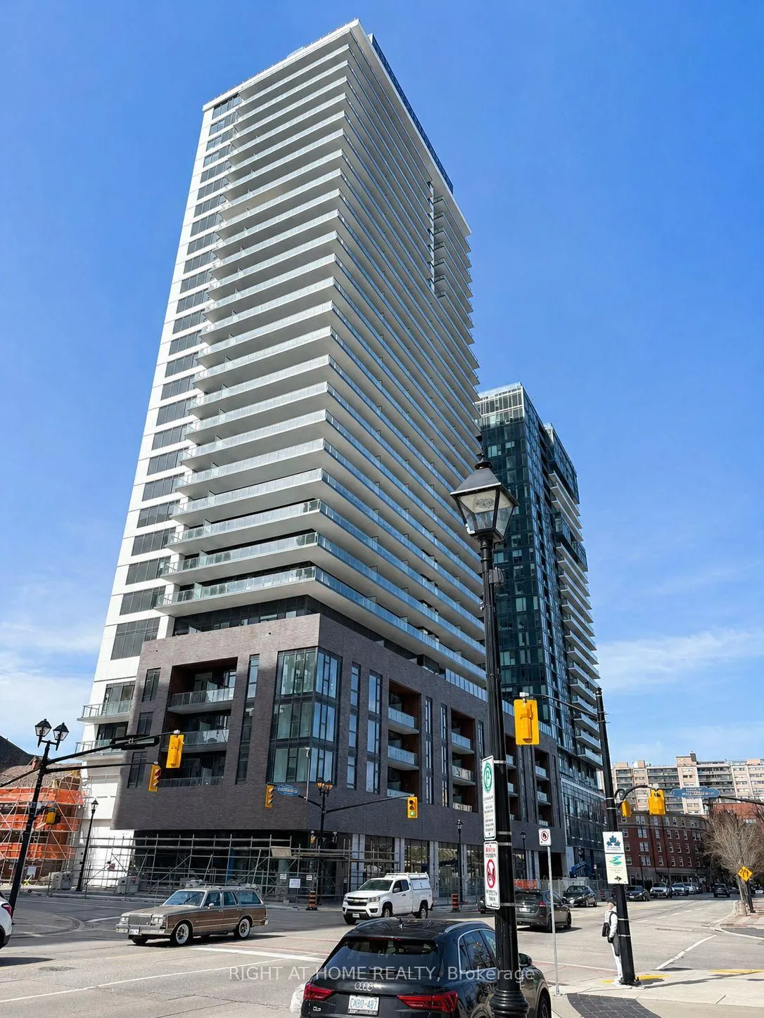 Photo 2 of Unit 1209, 2075 Lakeshore Road, Burlington, Brant — HOMEH