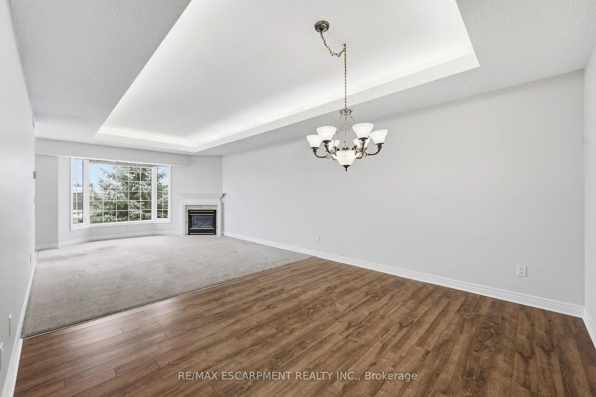Photo 4 of Unit 302, 990 Golf Links Road, Hamilton, Meadowlands — HOMEH