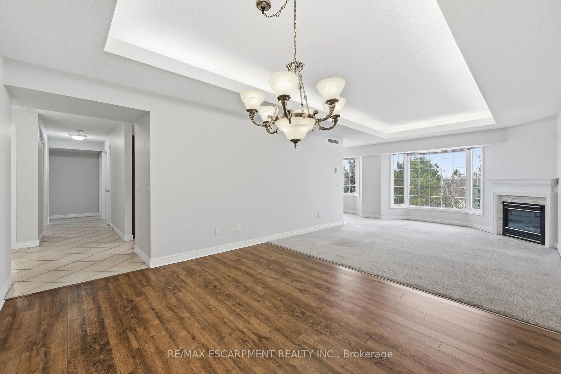 Photo 5 of Unit 302, 990 Golf Links Road, Hamilton, Meadowlands — HOMEH