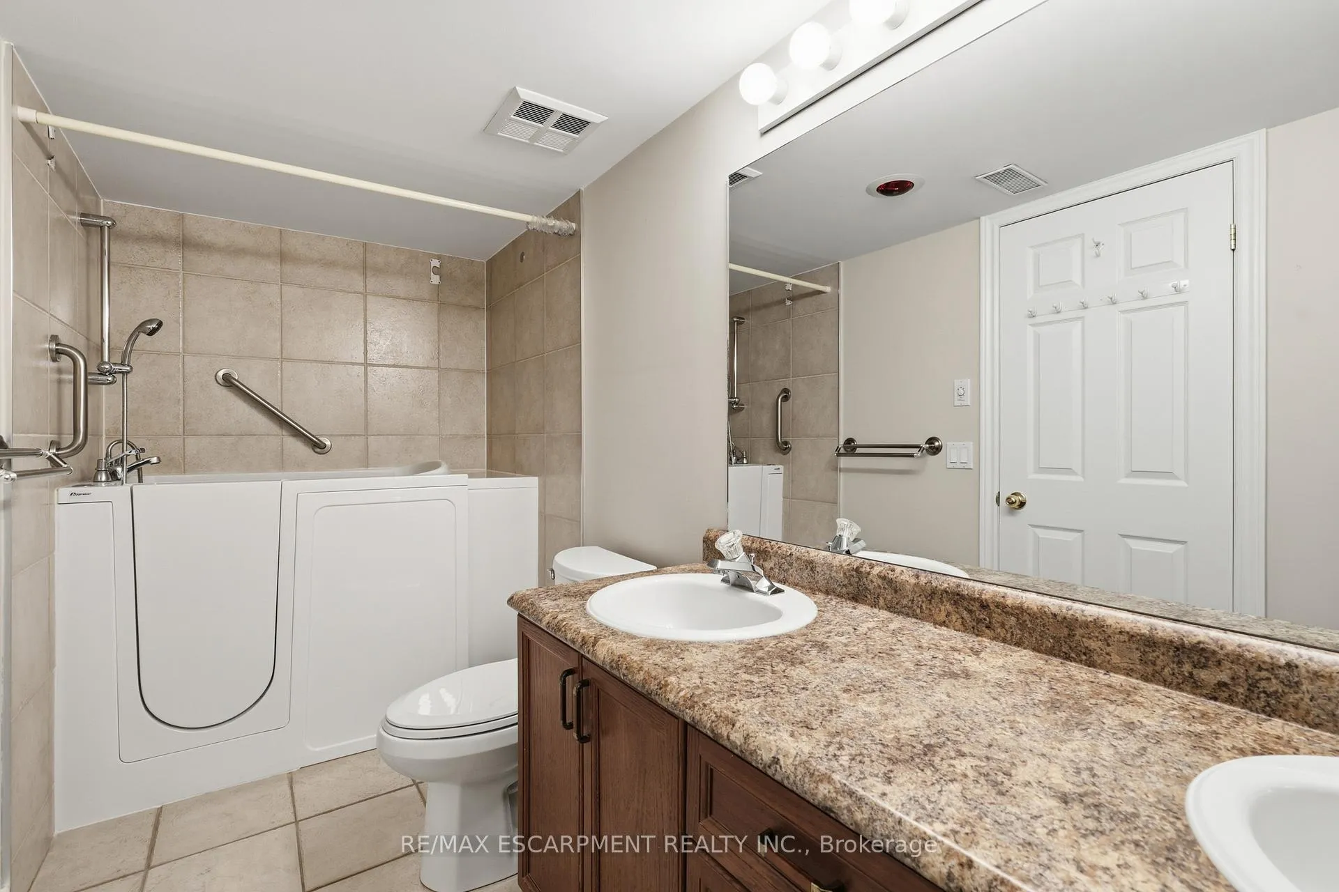 Photo 19 of Unit 302, 990 Golf Links Road, Hamilton, Meadowlands — HOMEH