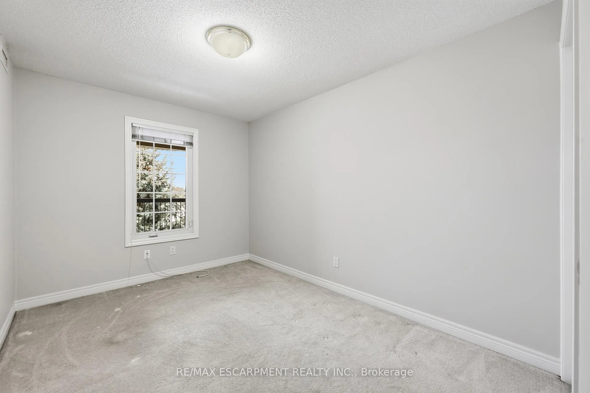 Photo 22 of Unit 302, 990 Golf Links Road, Hamilton, Meadowlands — HOMEH