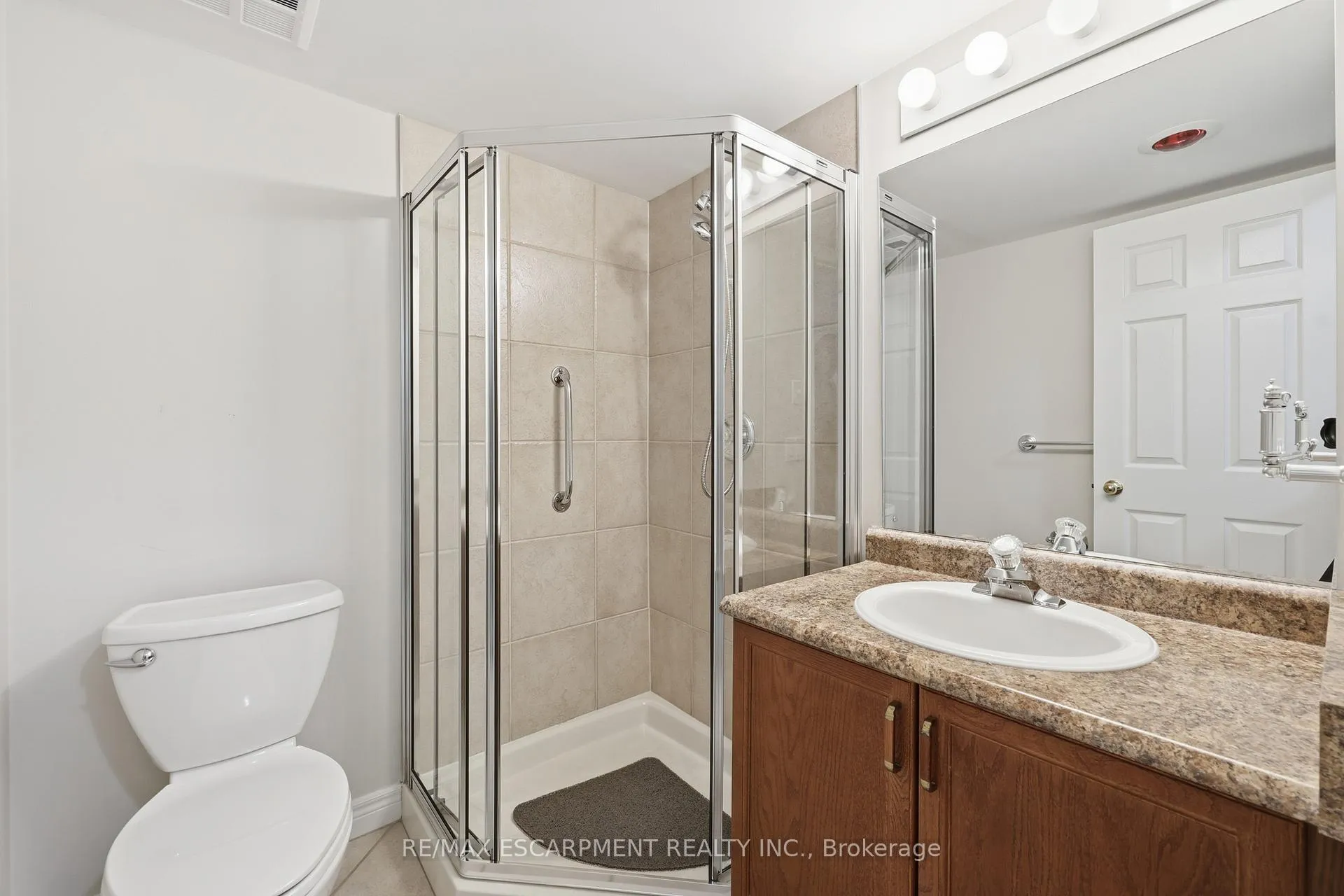 Photo 23 of Unit 302, 990 Golf Links Road, Hamilton, Meadowlands — HOMEH