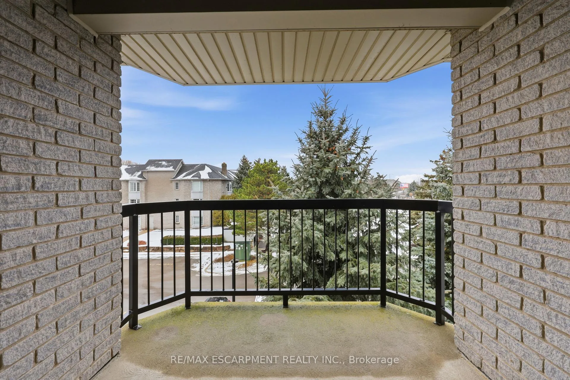 Photo 27 of Unit 302, 990 Golf Links Road, Hamilton, Meadowlands — HOMEH