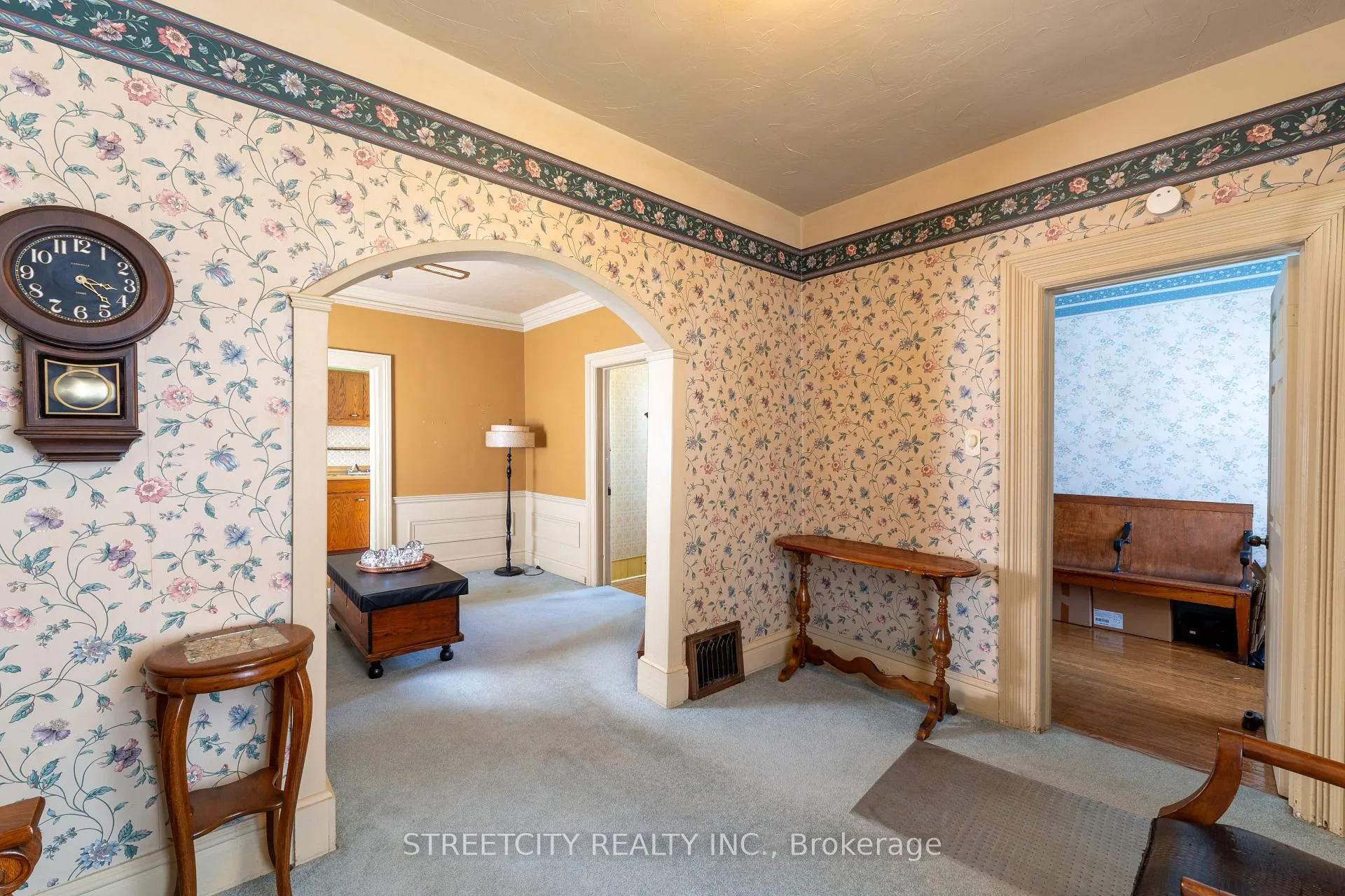 Photo 8 of 39 Fifth Avenue, St. Thomas — HOMEH