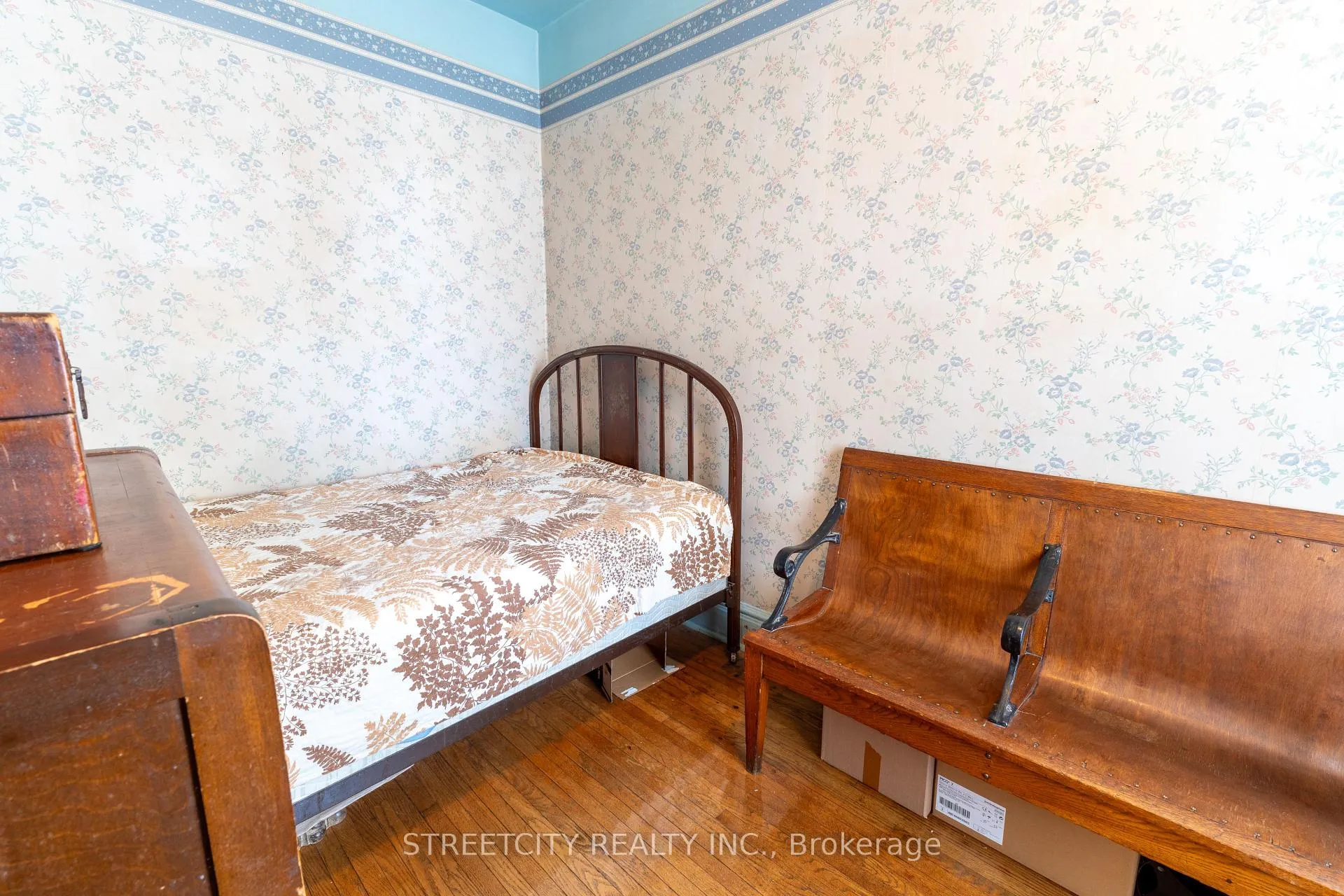 Photo 10 of 39 Fifth Avenue, St. Thomas — HOMEH