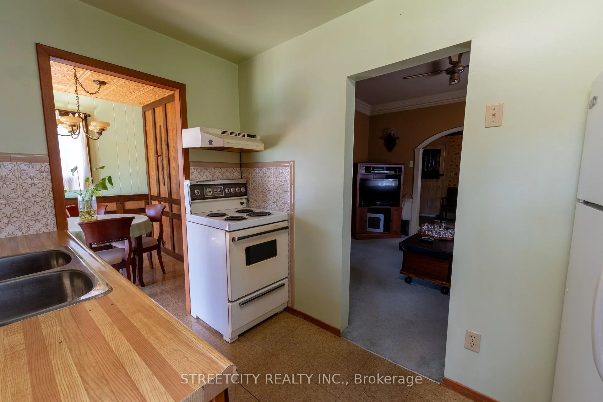 Photo 21 of 39 Fifth Avenue, St. Thomas — HOMEH