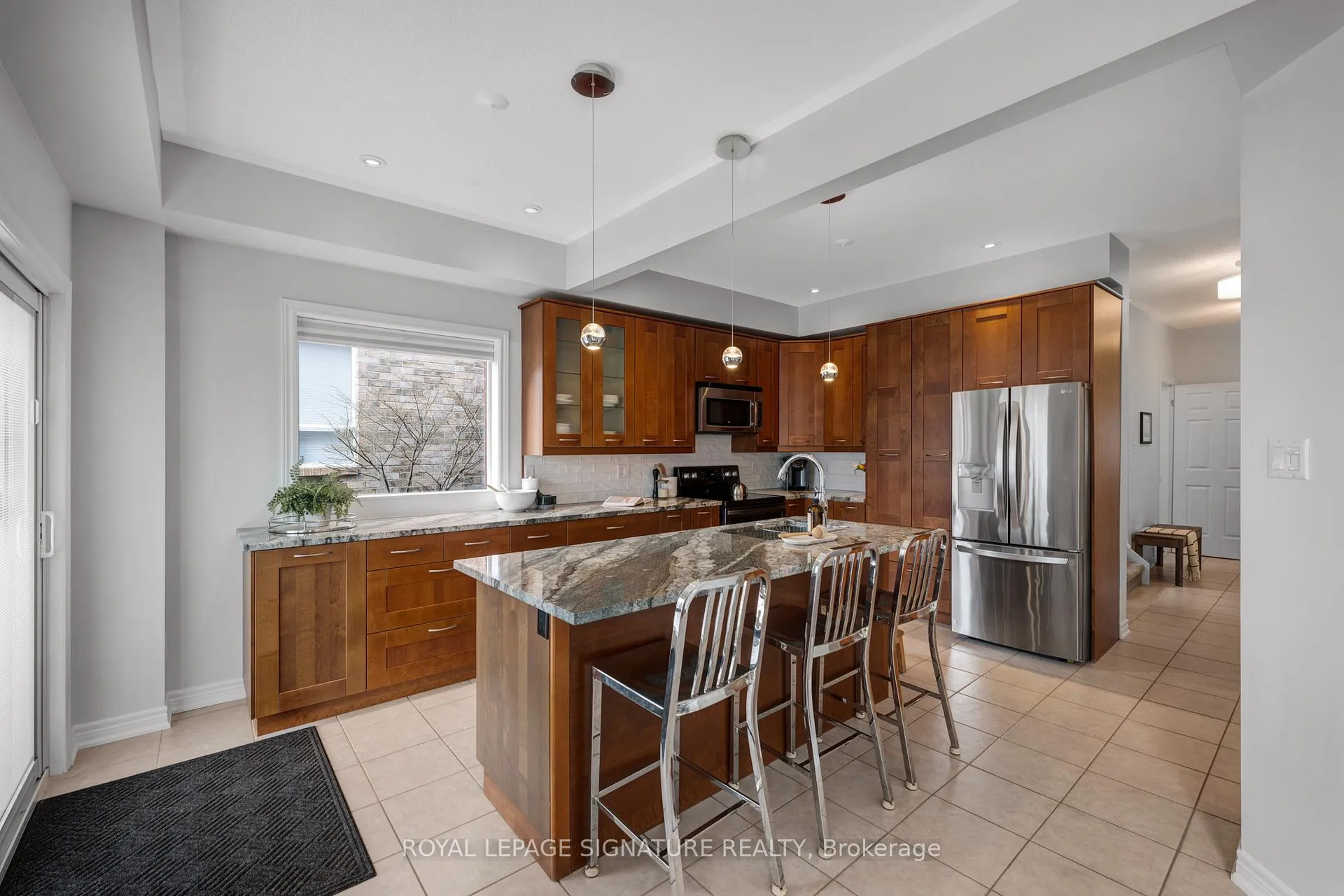 Photo 10 of 1414 Sandhurst Crescent, Pickering, Highbush — HOMEH
