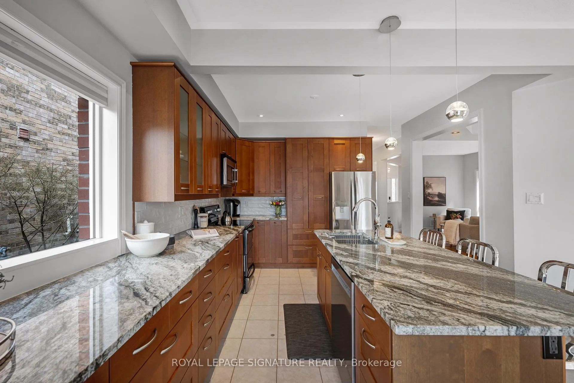 Photo 12 of 1414 Sandhurst Crescent, Pickering, Highbush — HOMEH