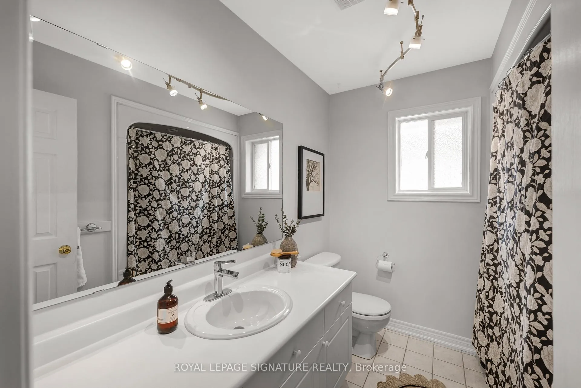 Photo 32 of 1414 Sandhurst Crescent, Pickering, Highbush — HOMEH
